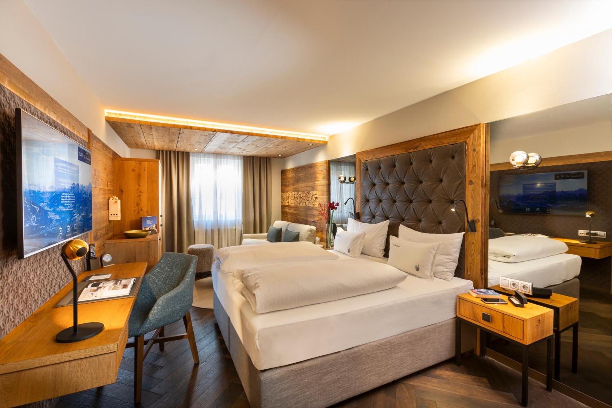 Double Room Deluxe Tyrol,1624743812:JPEG