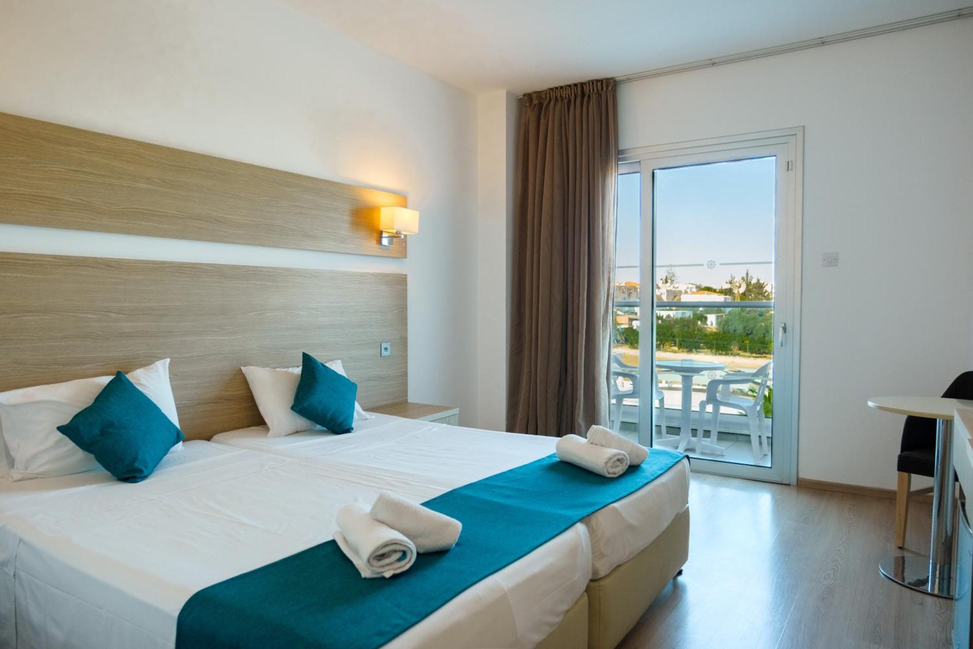 Superior Room (2 Adults + 1 Child)