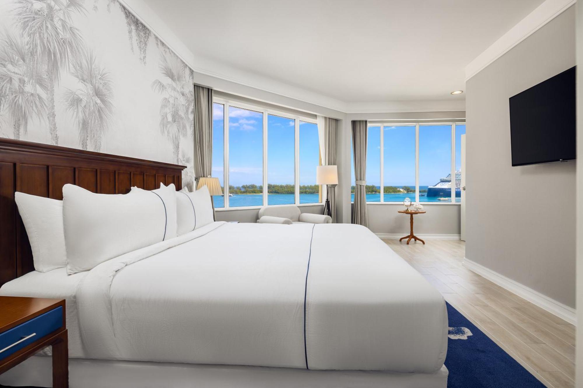 Deluxe King Suite