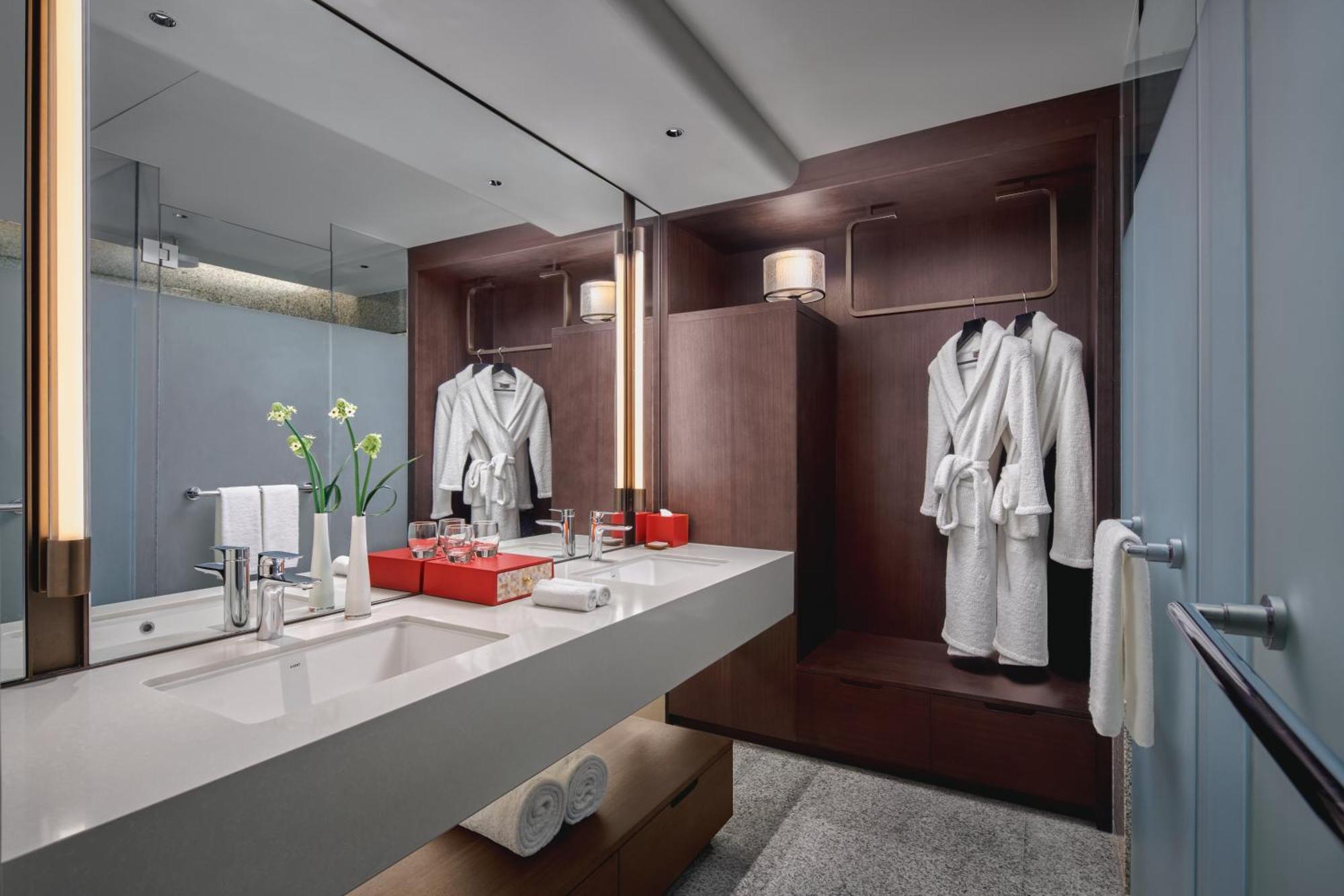 Quarto com Cama King-size e Vista de Bund