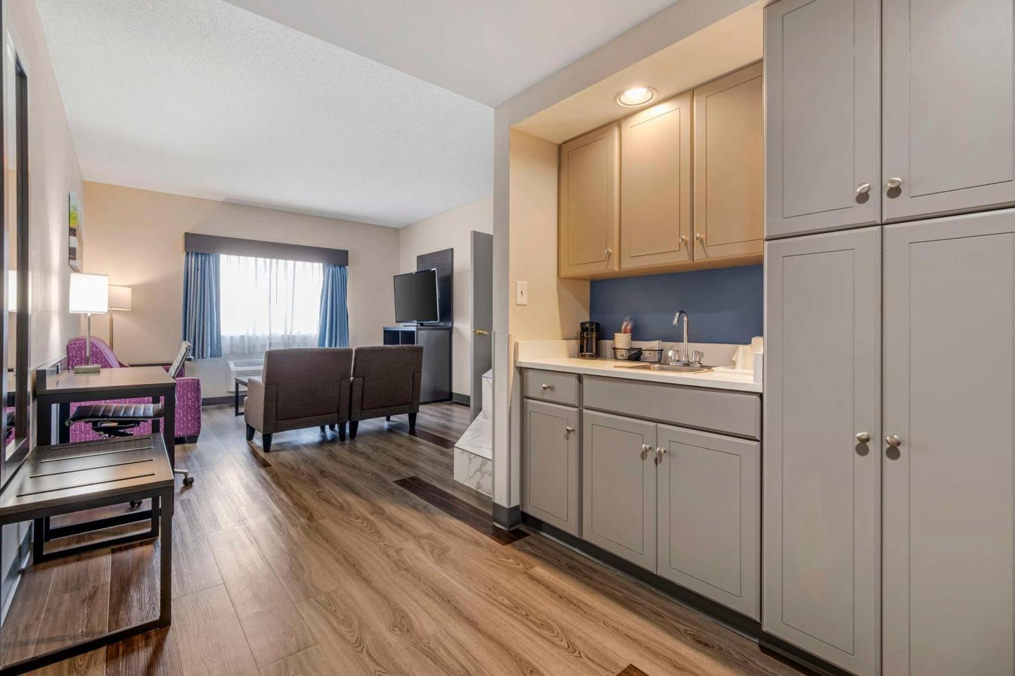 King Suite with Sofa Bed
