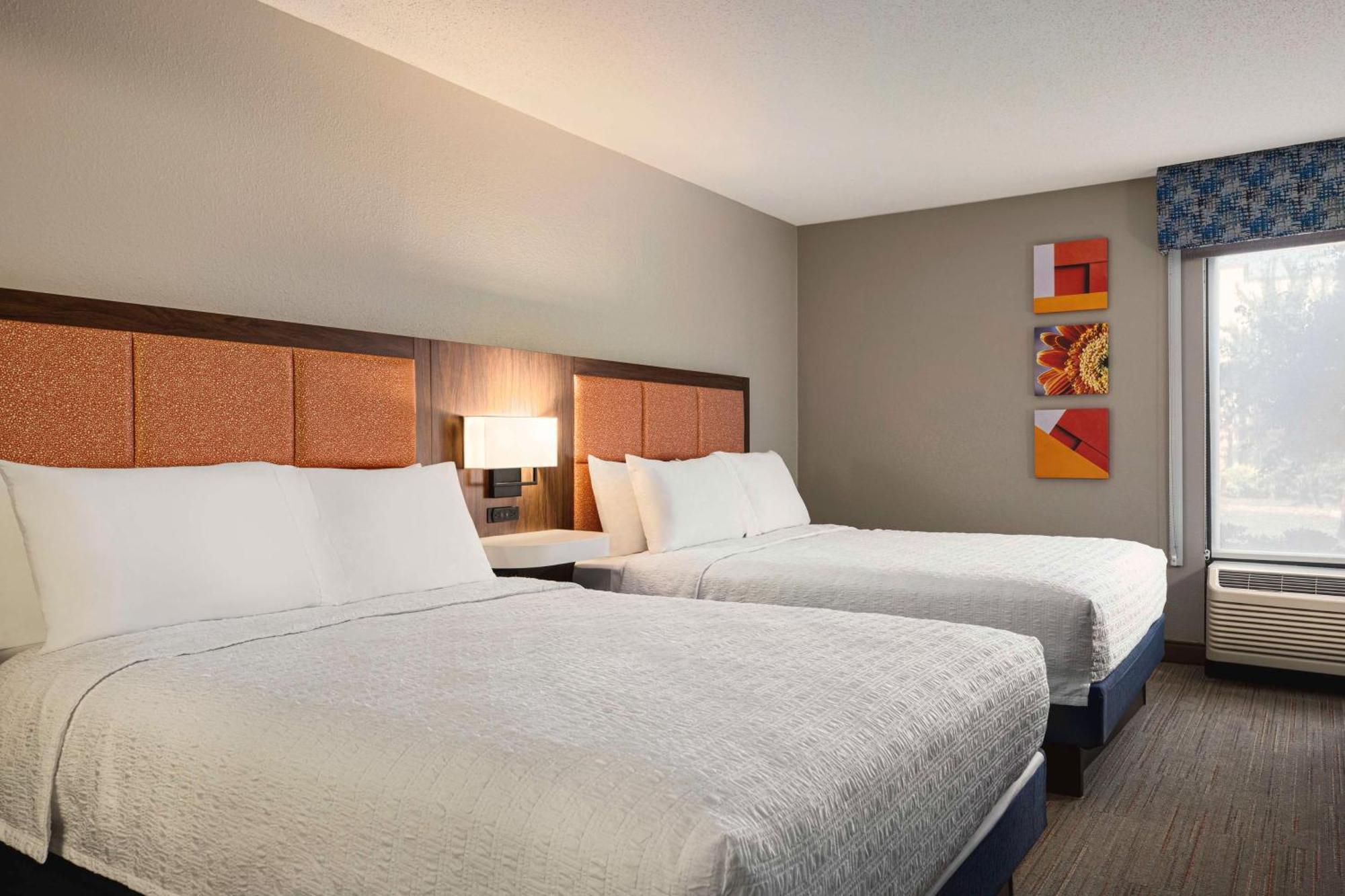 Queen Room with Two Queen Beds - Hearing Access/Non-Smoking