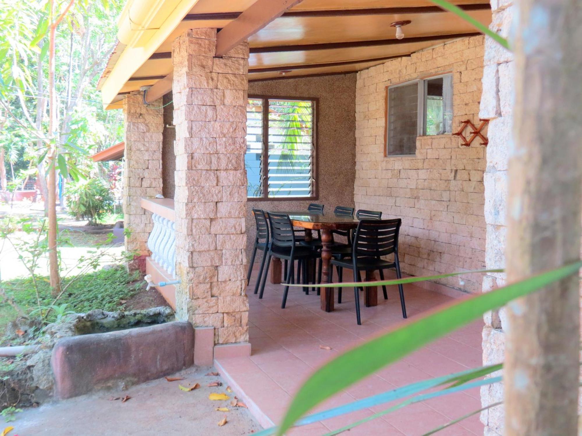 Villa with Garden View