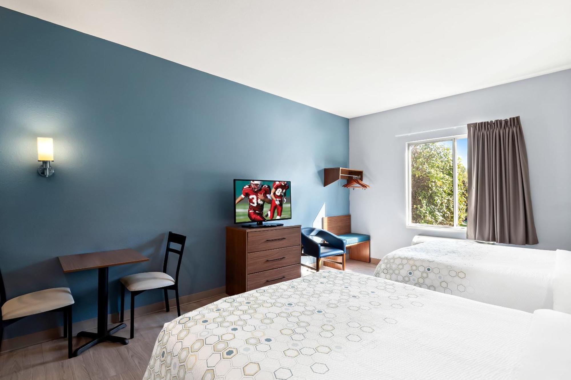 Studio Room with Two Queen Beds Non-Smoking