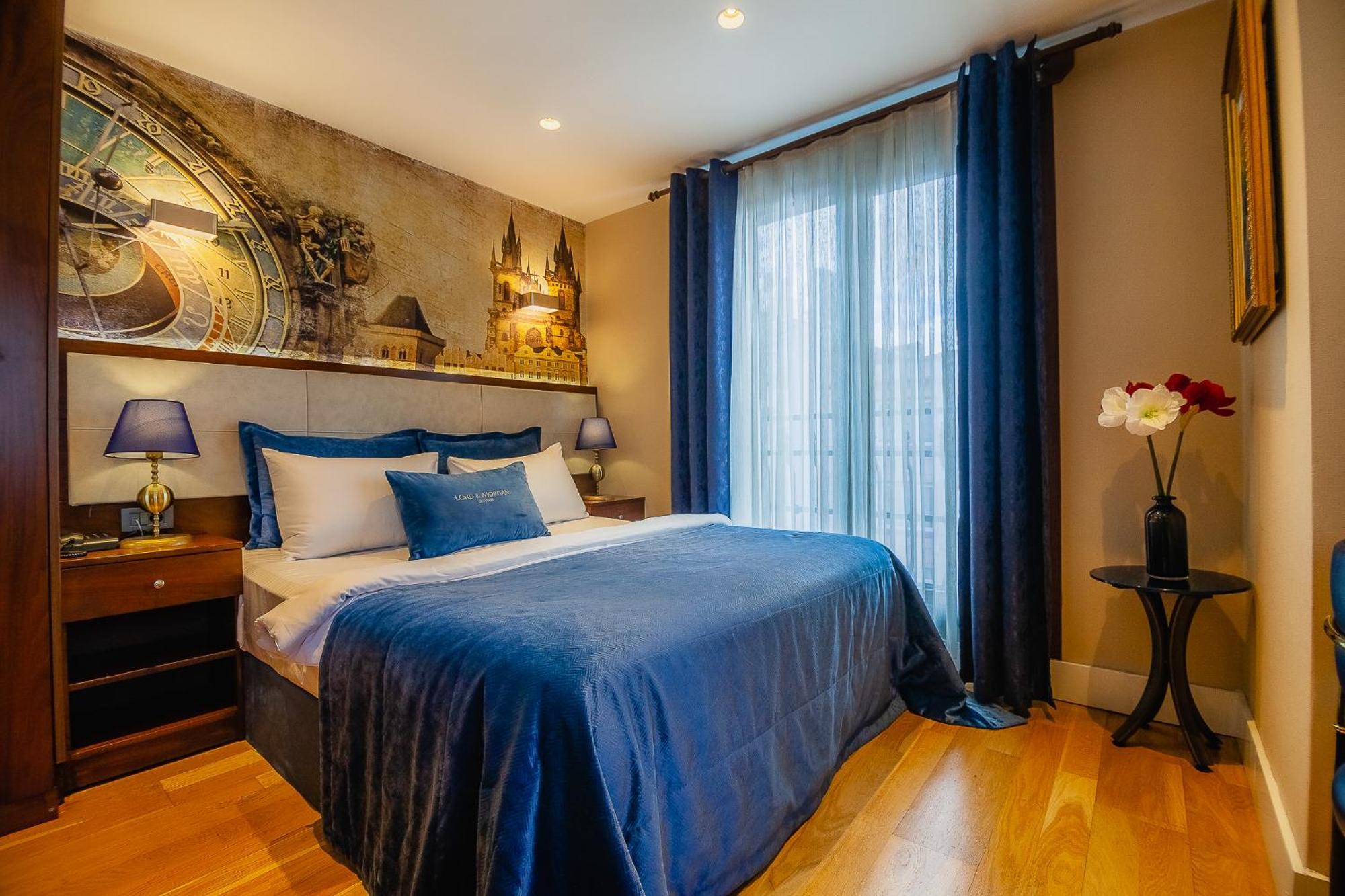 Three-Bedroom Apartment High Floor