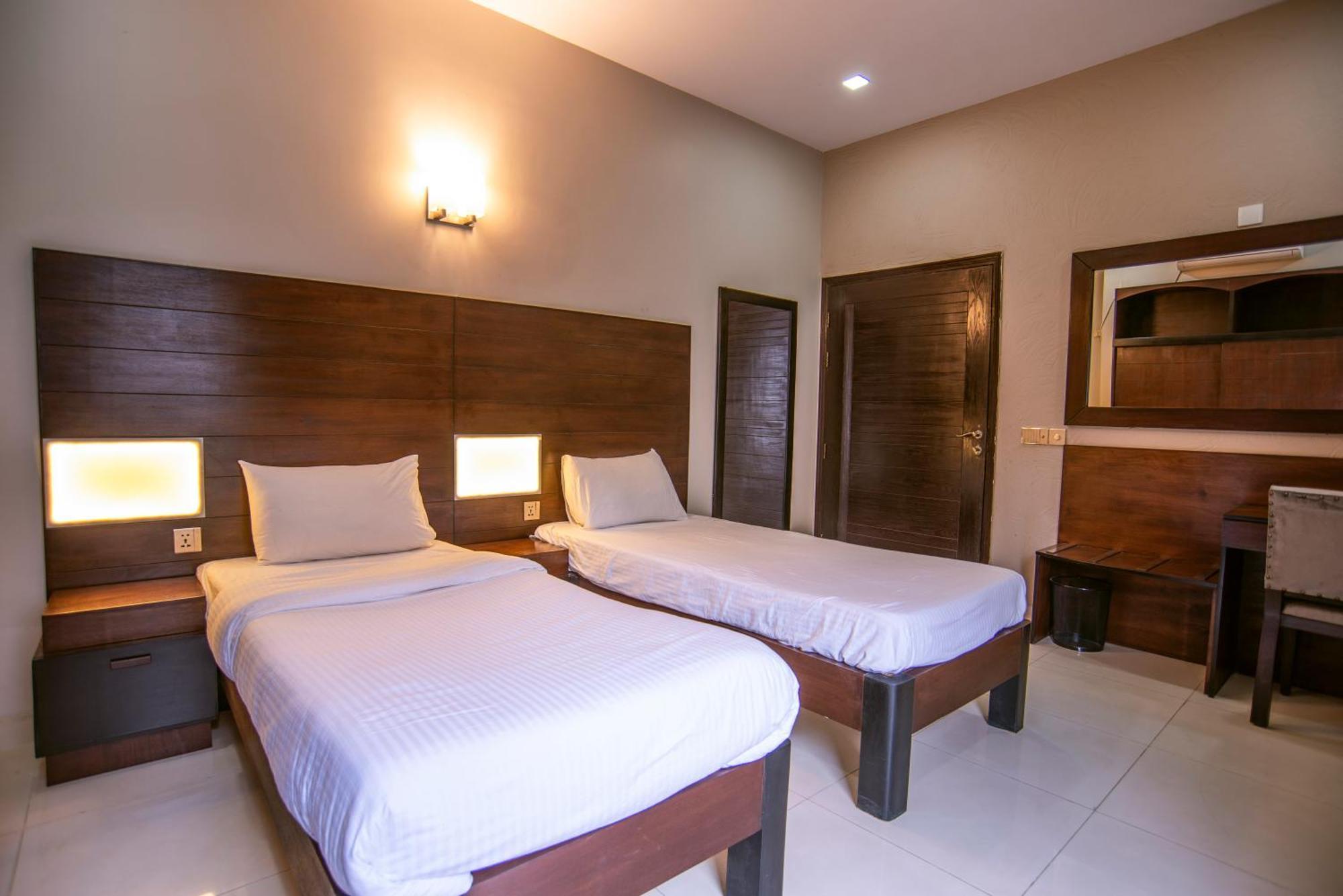 Deluxe Twin Room