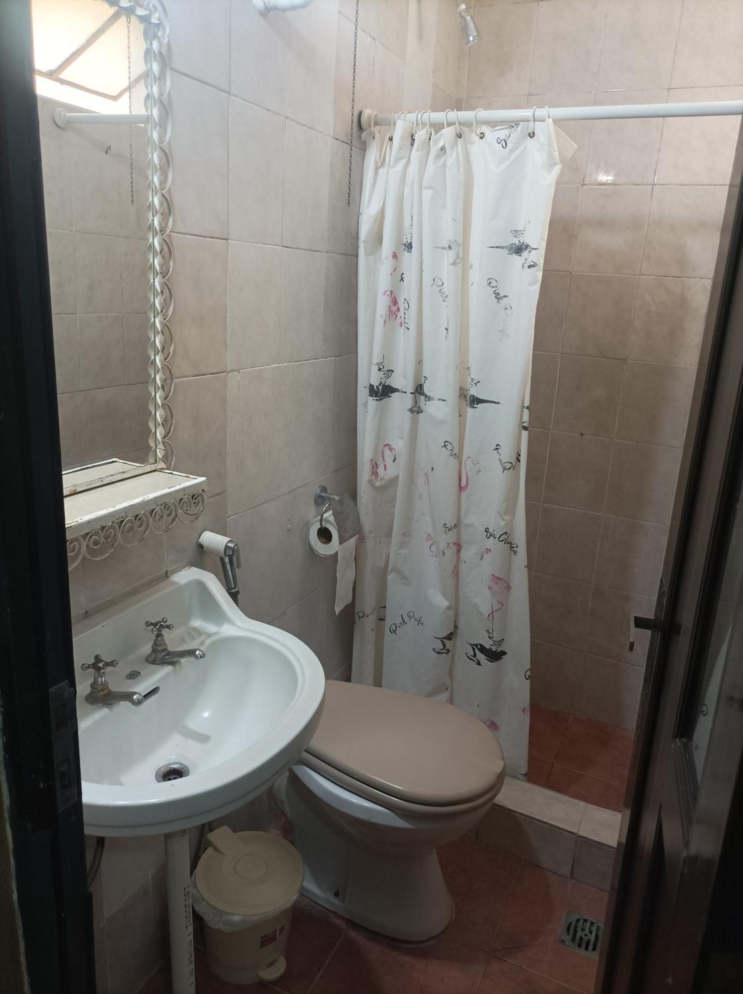 Twin Room Private Bathroom