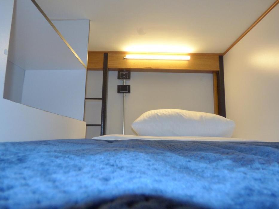 Single Bed in 6-Bed Dormitory Room,1626916112:JPEG