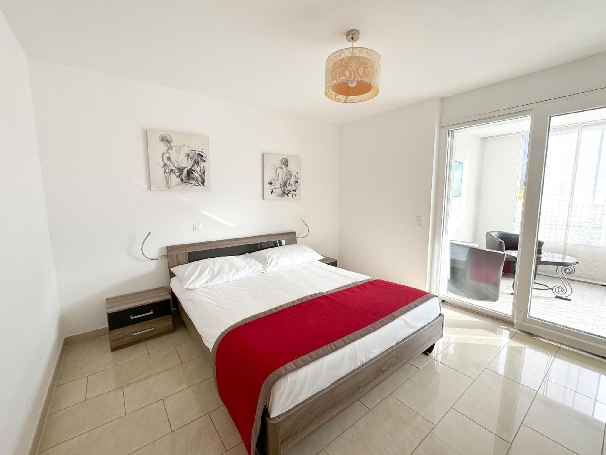 One-Bedroom Apartment with Balcony