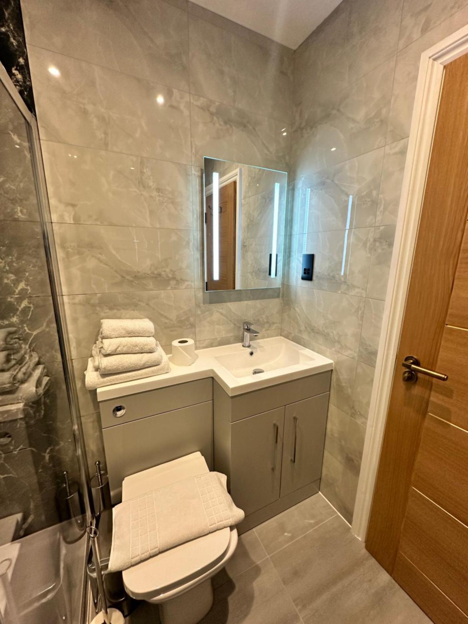 Basic Triple Room