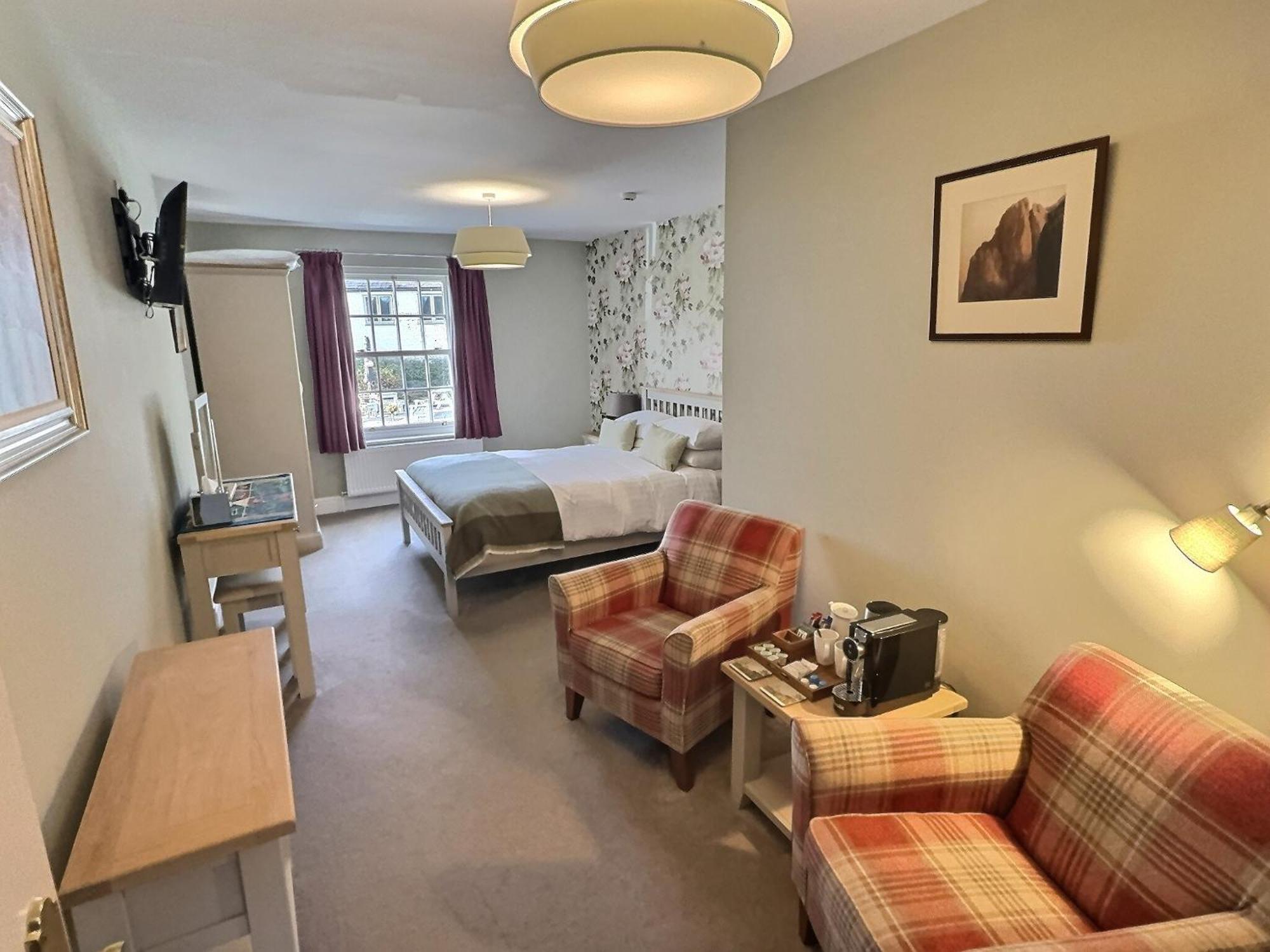 Deluxe Junior Suite