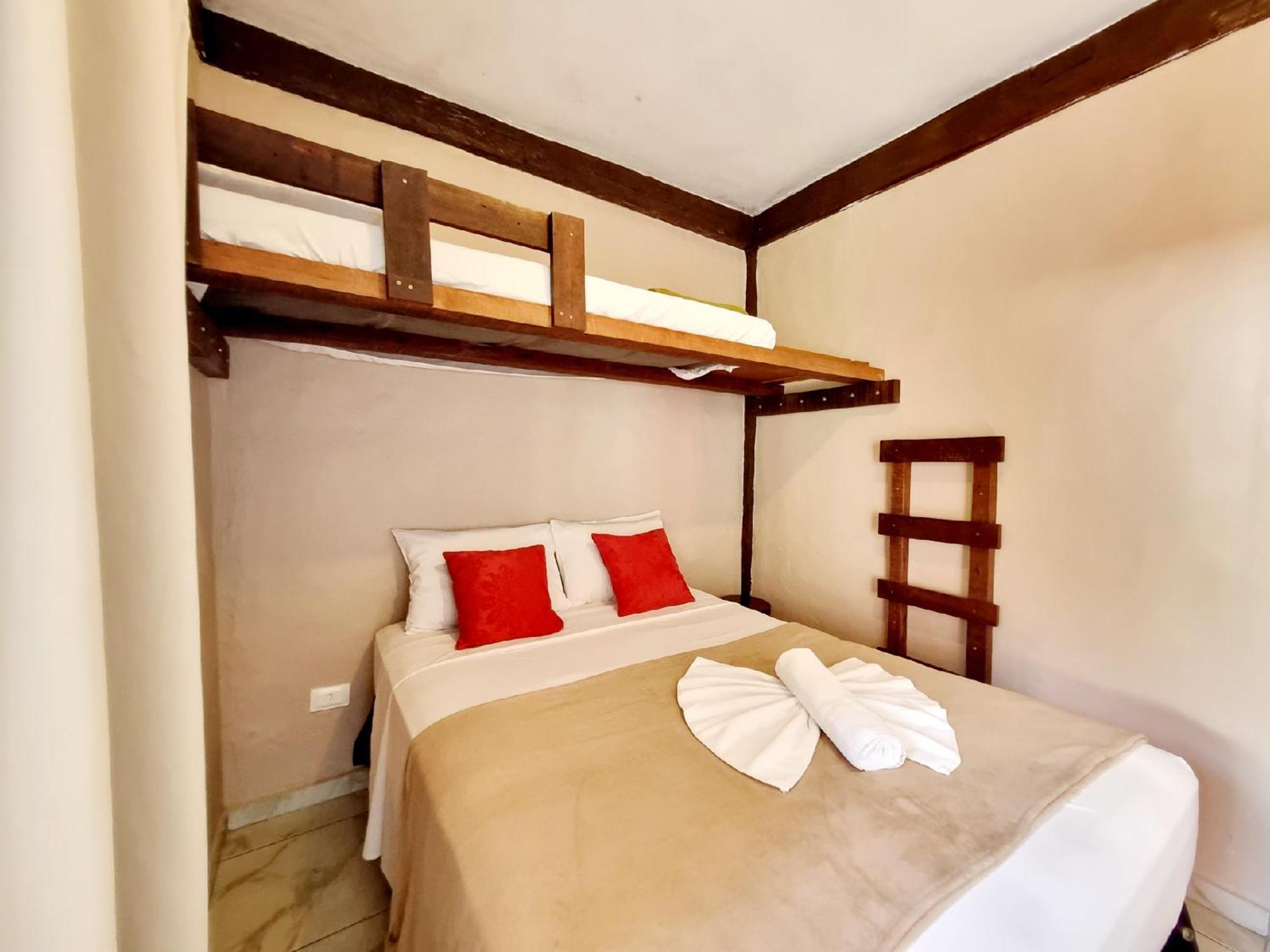 Standard Triple Suite