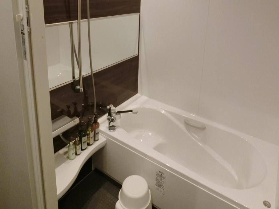 3 Capsule Rooms- Male Only