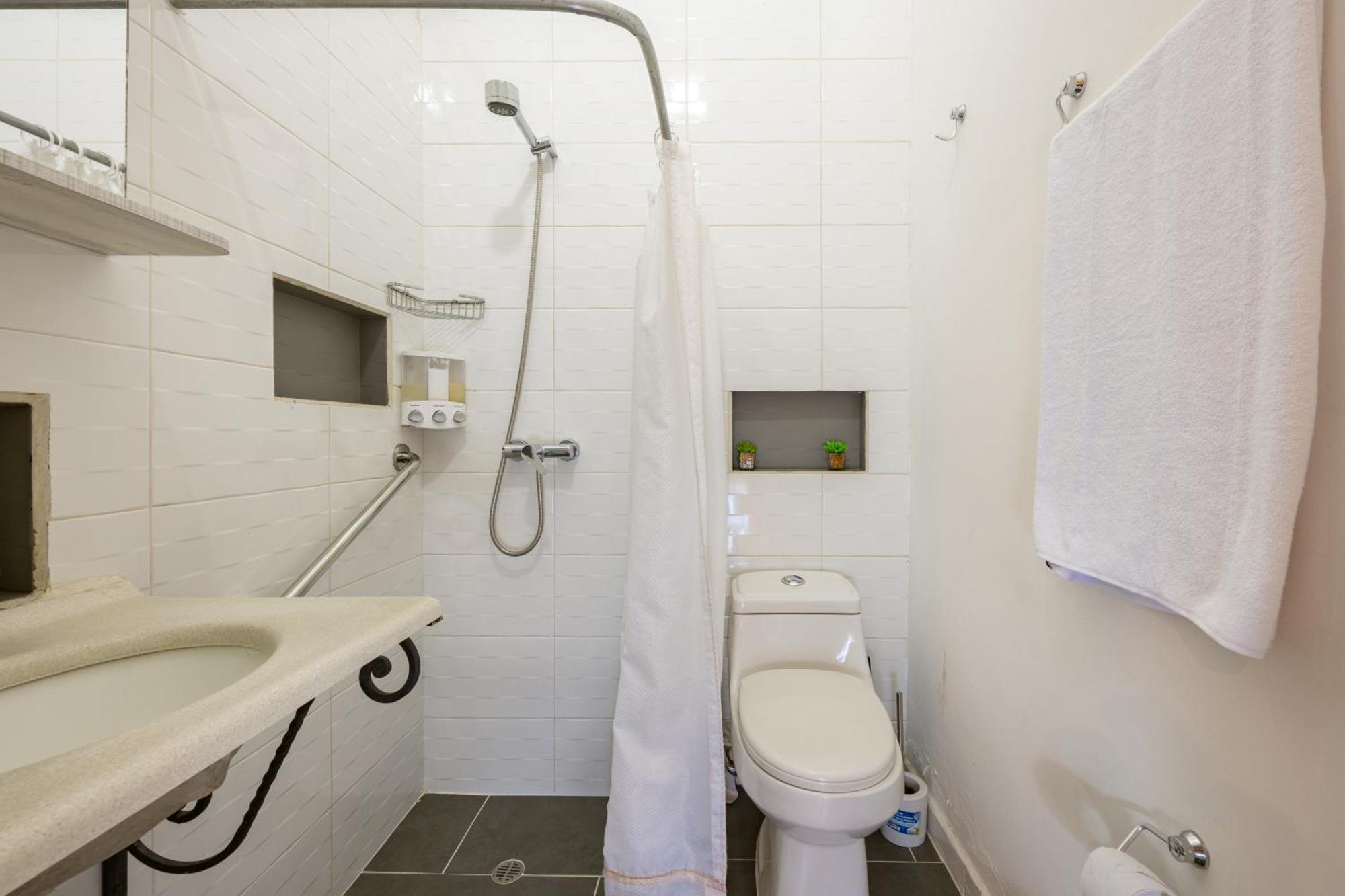 Habitación Triple con baño privado