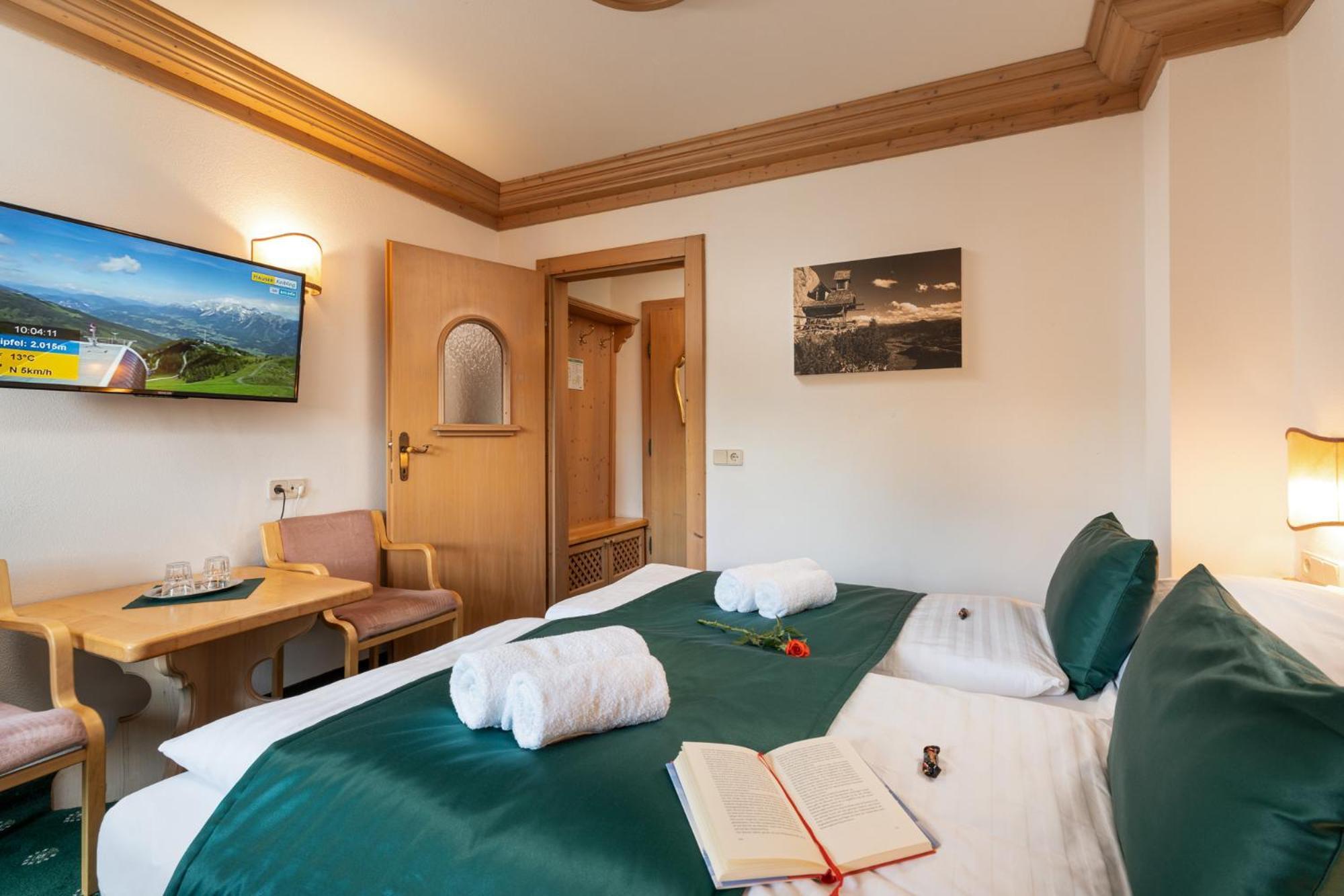 Doppelzimmer mit Balkon