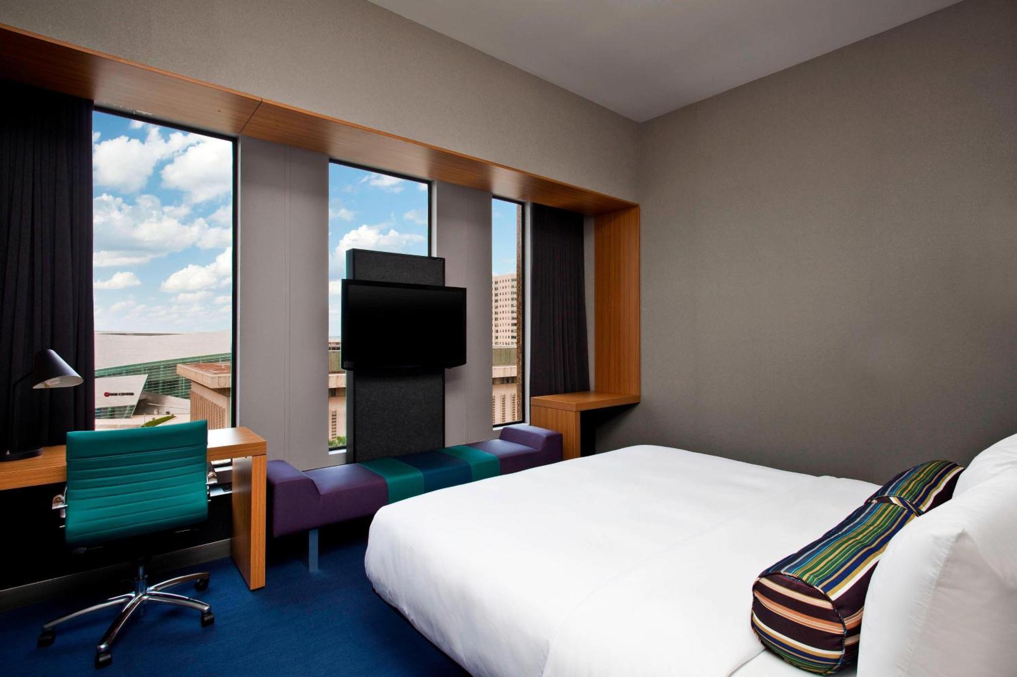 Aloft, Guest room, 1 King