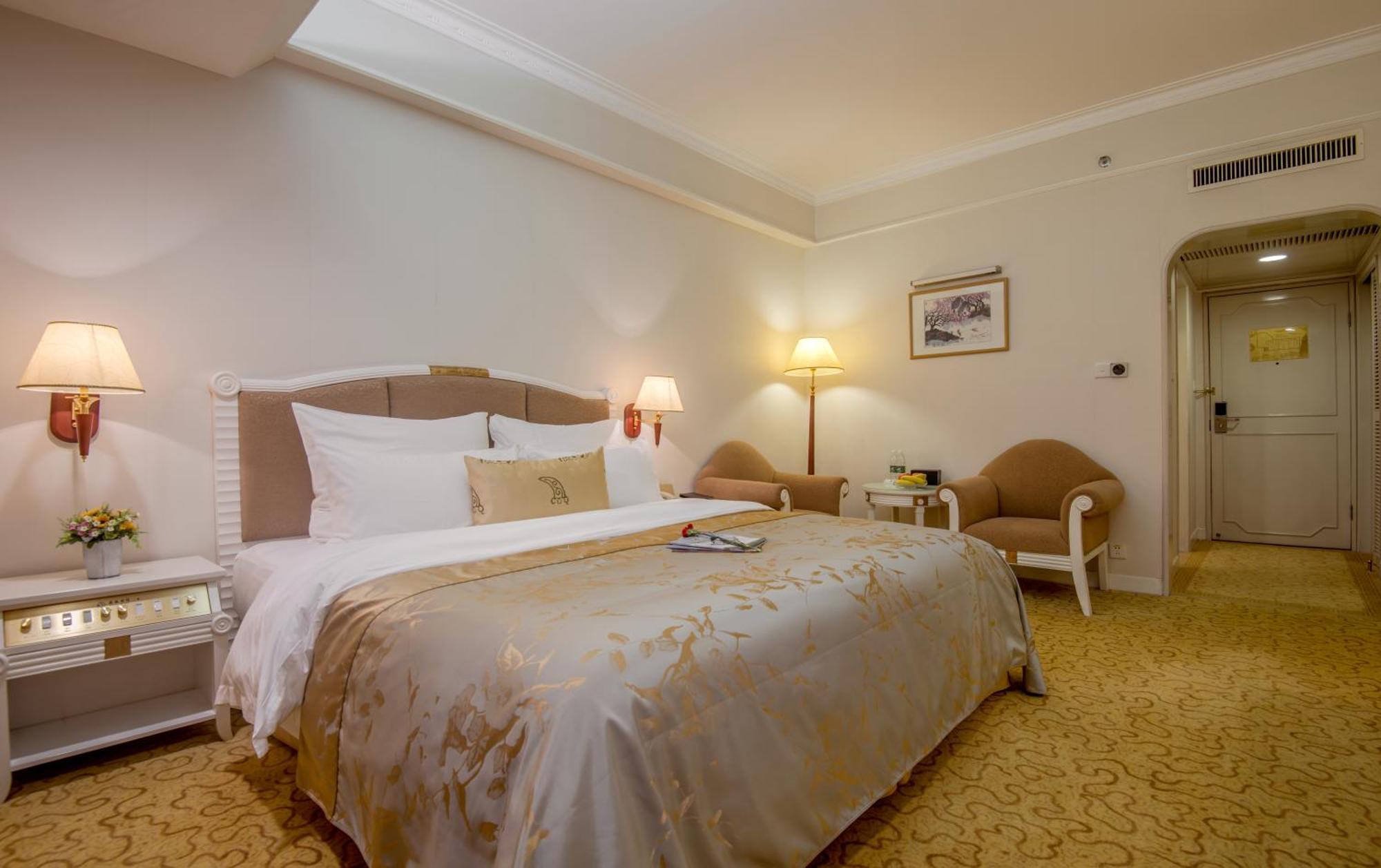 Standard Suite