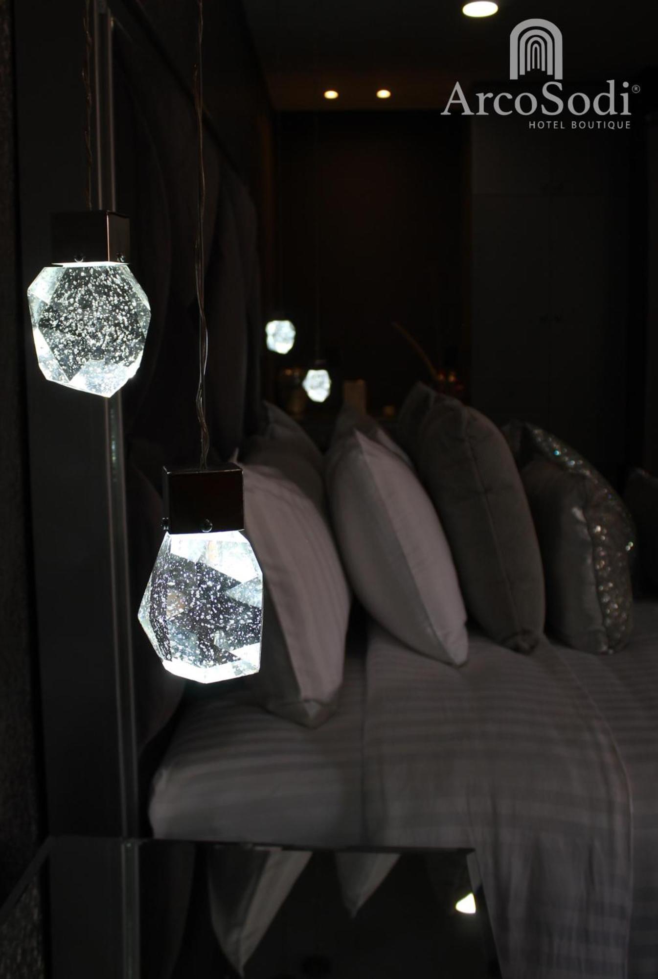 Deluxe Suite with Spa Bath