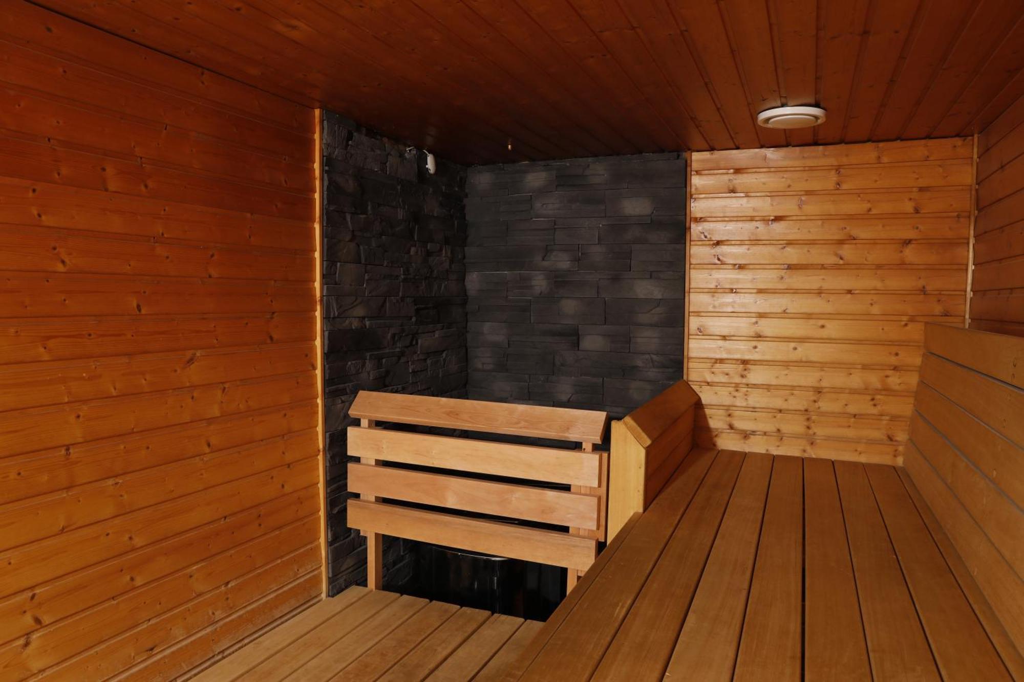 Compact Studio with Kitchenette,1627876973:JPEG