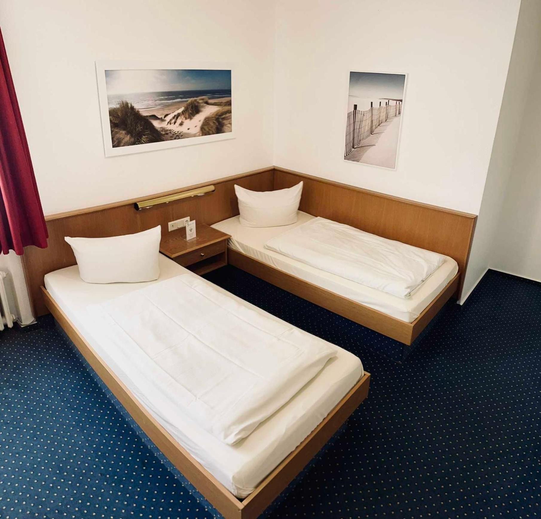 Zweibettzimmer mit eigenem Bad