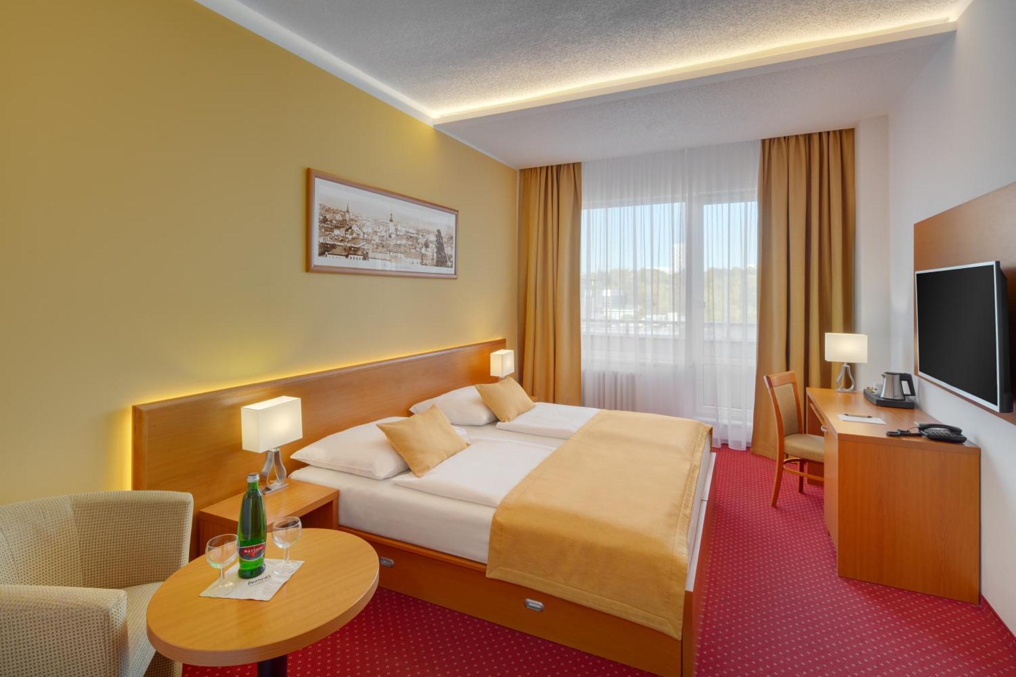 Doppel- oder Zweibettzimmer mit Zugang zum öffentlichen Relaxcenter