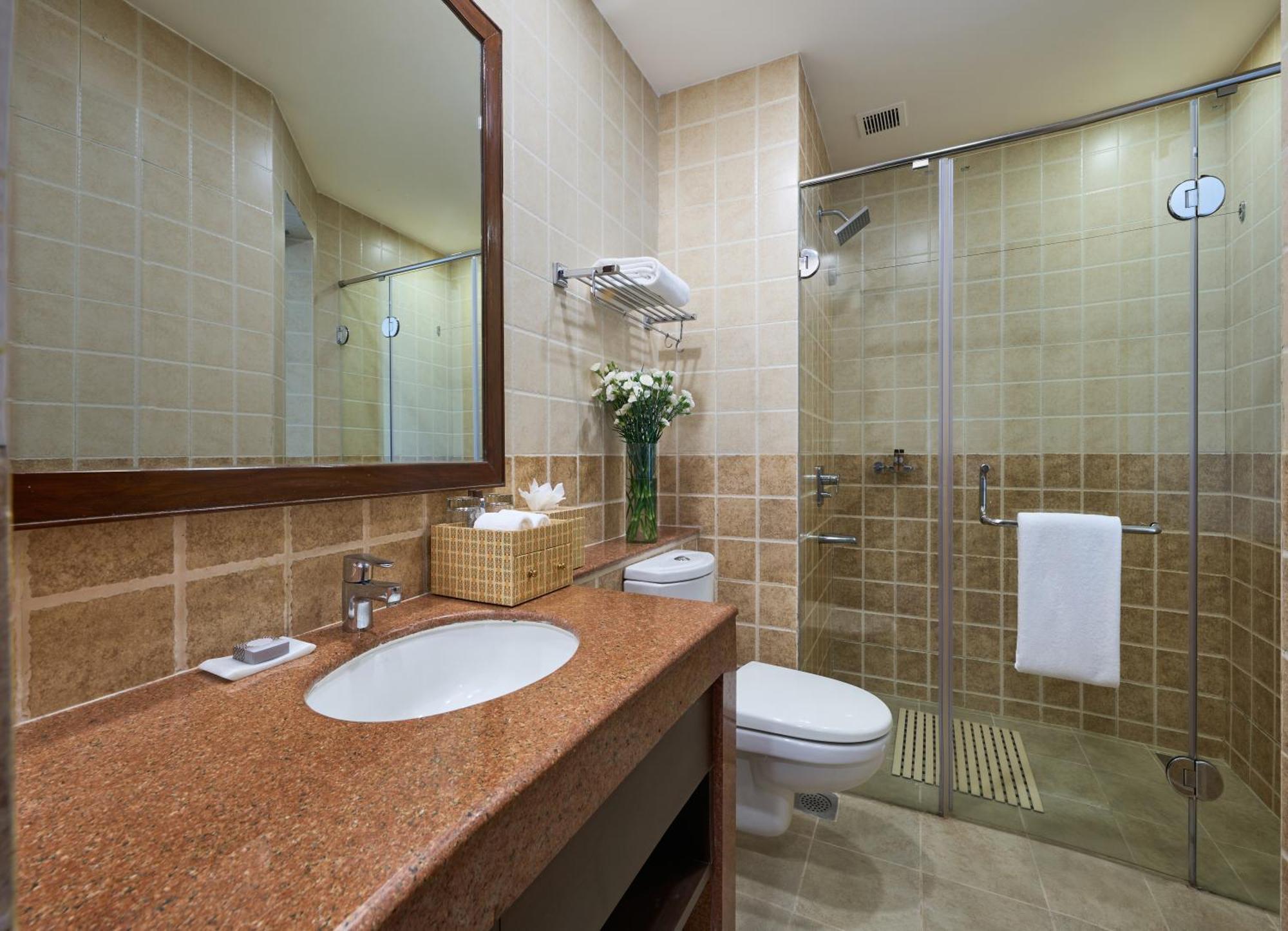 Deluxe Room Twin Bed Pool View with Balcony - Beer on arrival , Shuttle to nearest beach, 20% off on F&B