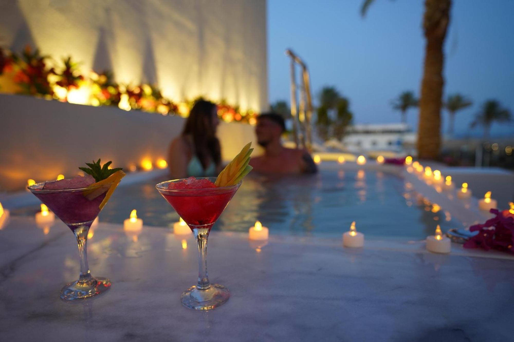 Honeymoon Room