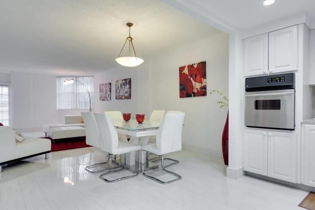 Three-Bedroom Apartment with Balcony