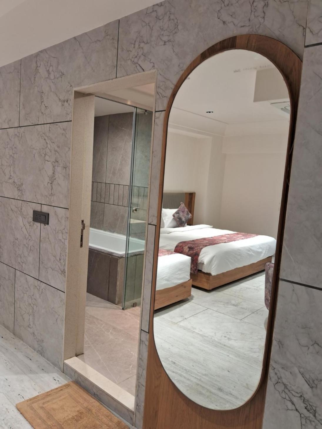 Luxury Triple Room