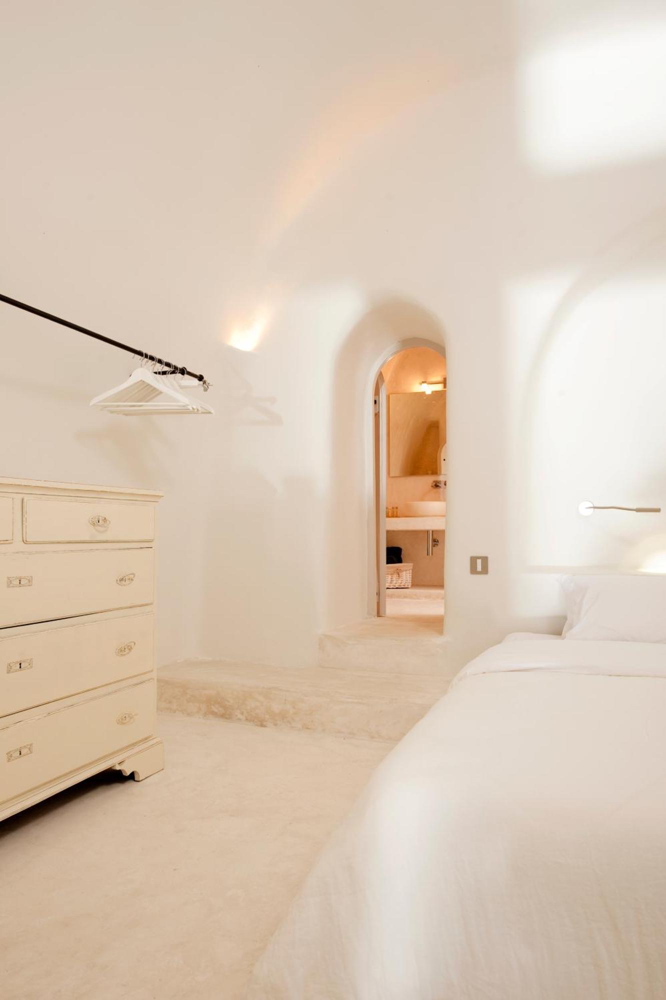 Suite access to Terrace shared Hot Tub & Caldera View,1629394350:JPEG
