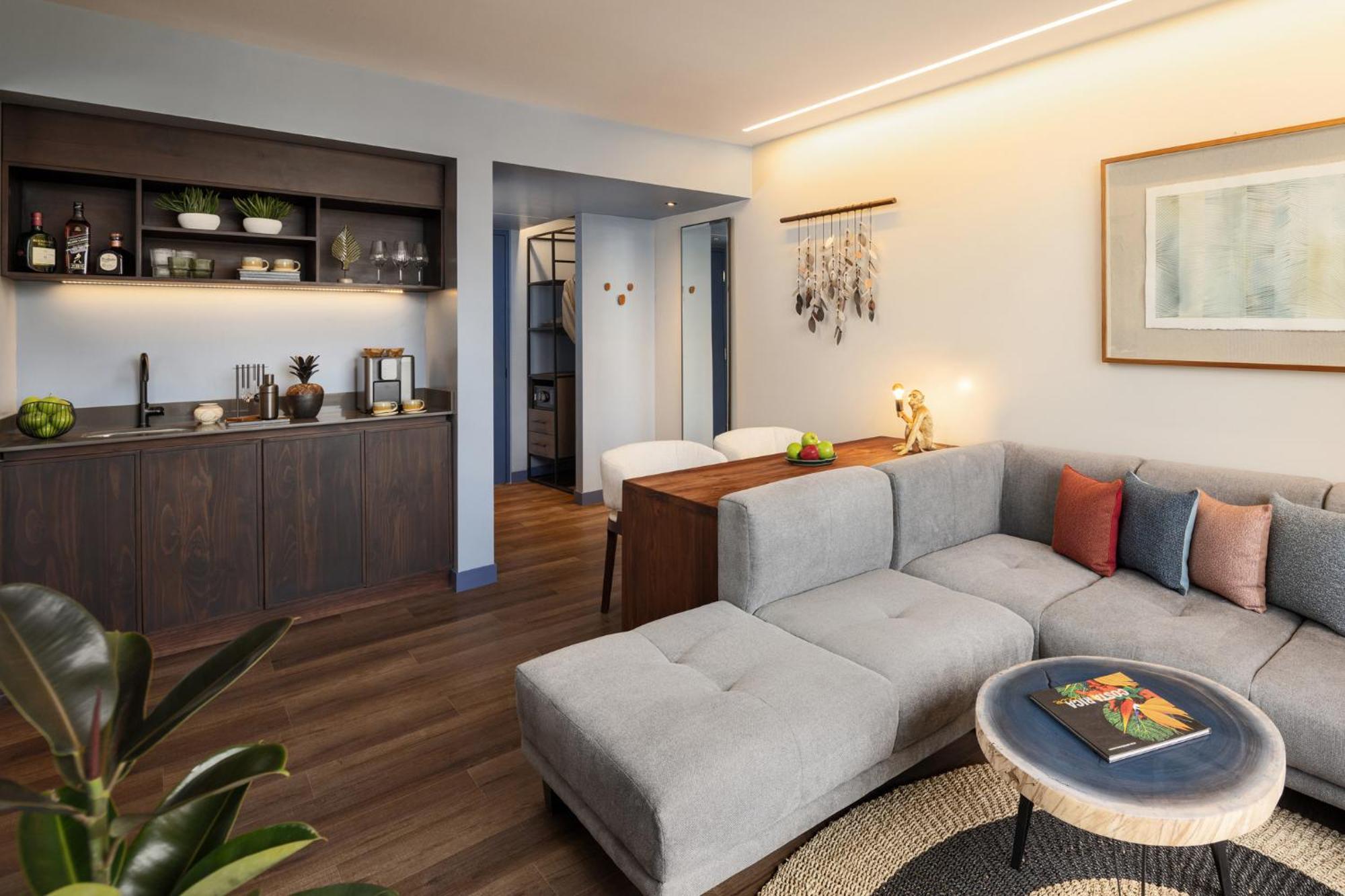 King Suite - High Floor