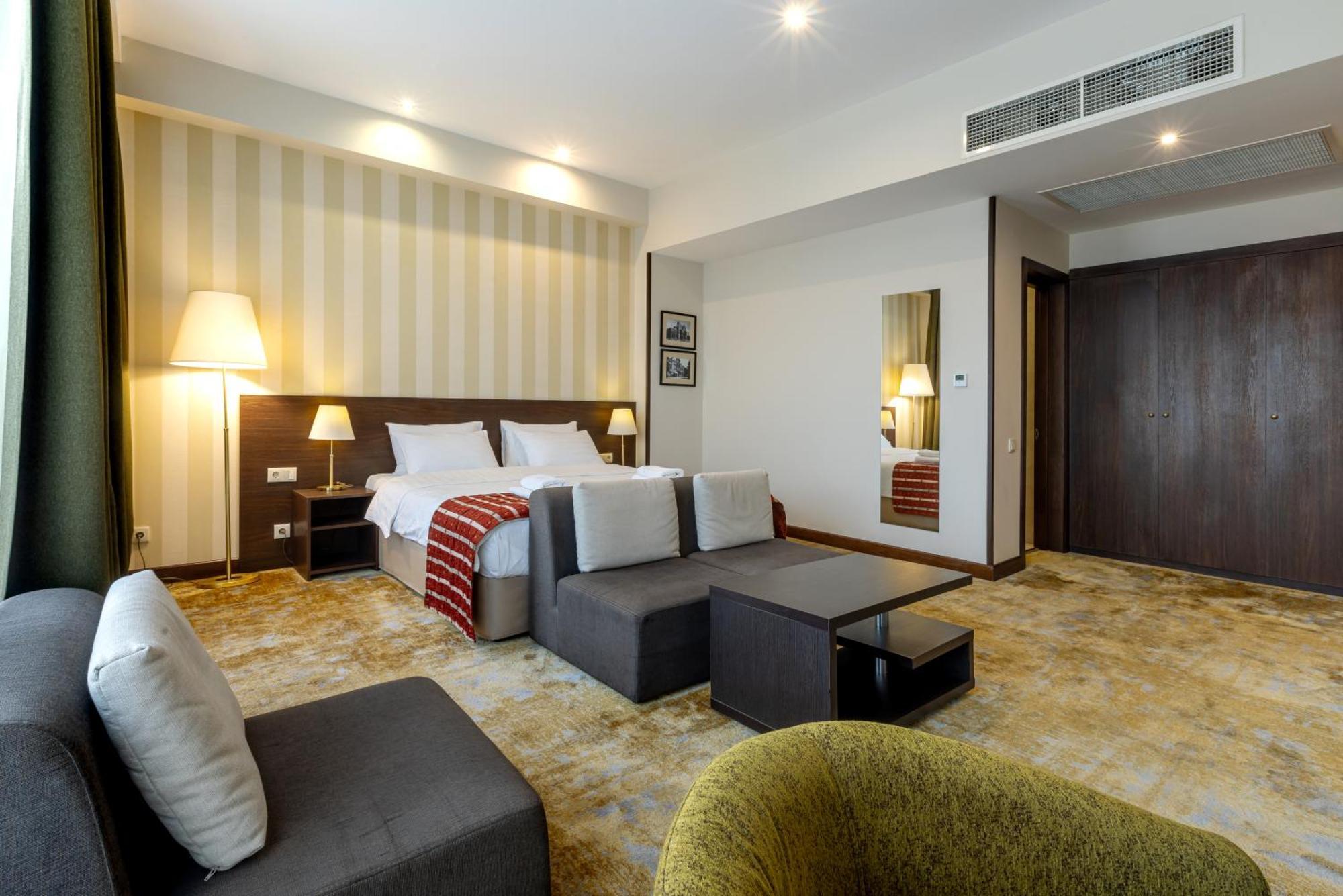 Junior Suite,1628673691:JPEG
