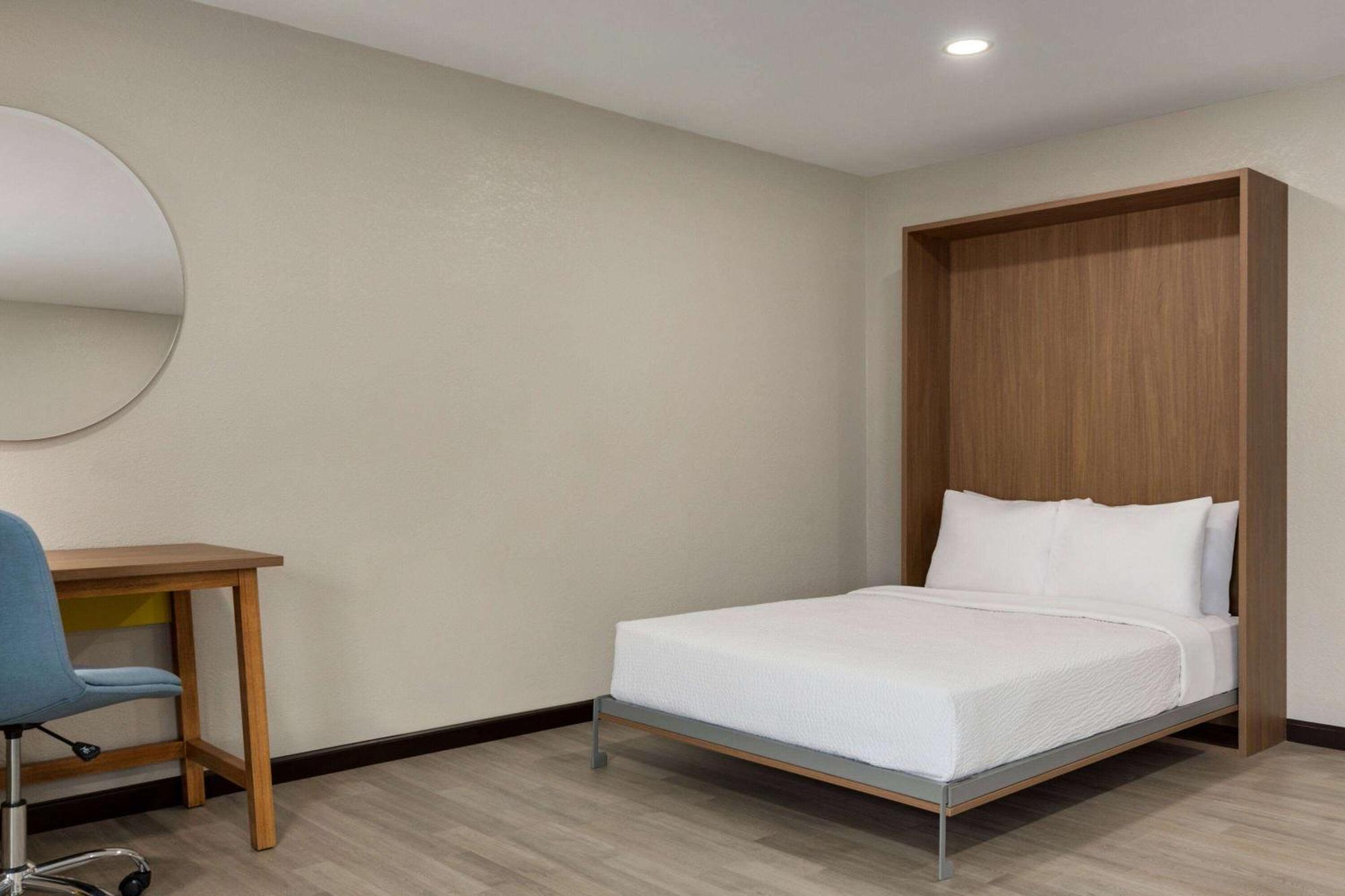 Double Room - Non-Smoking