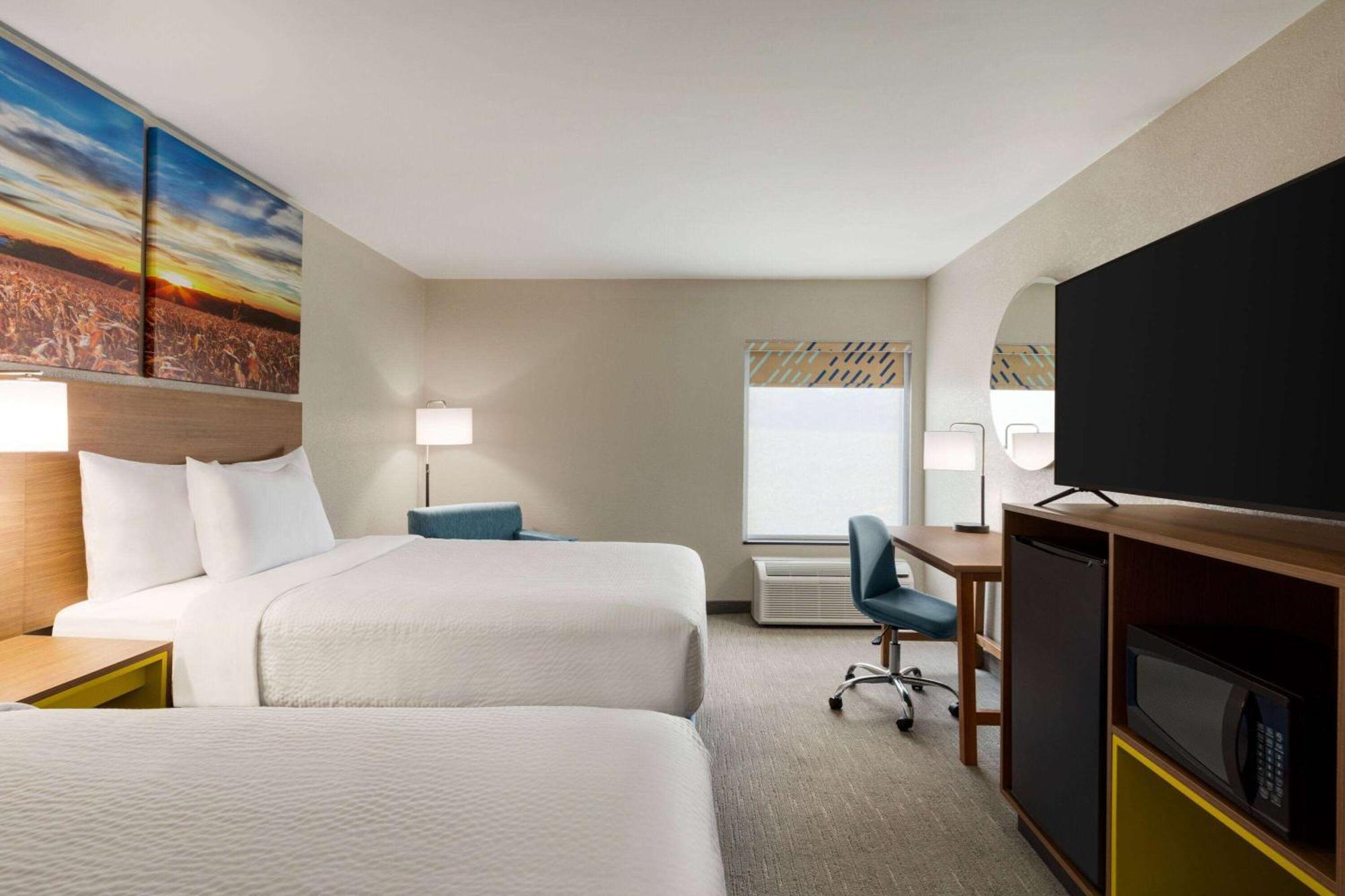 Double Room with Two Double Beds - Non-Smoking