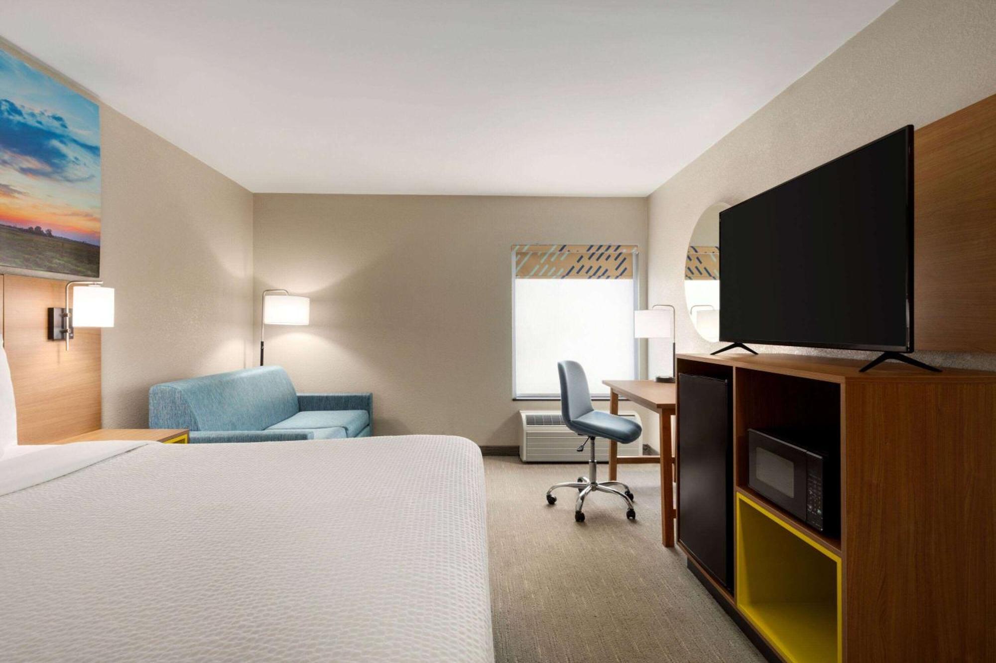 King Room - Mobility Access/Non-Smoking