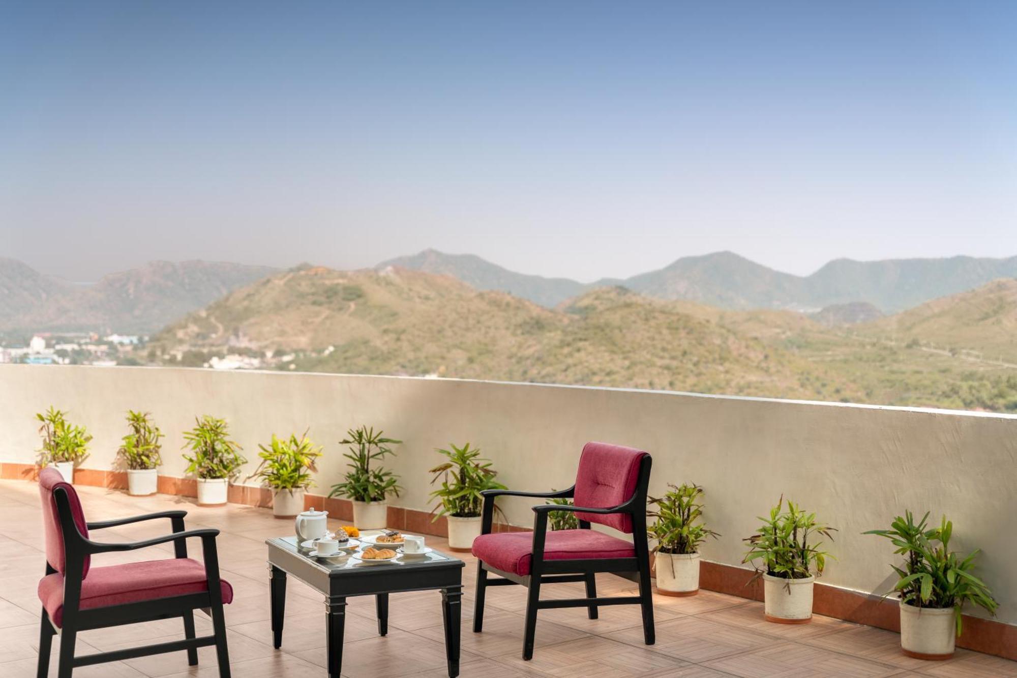 Suite with Terrace,1628687090:JPEG