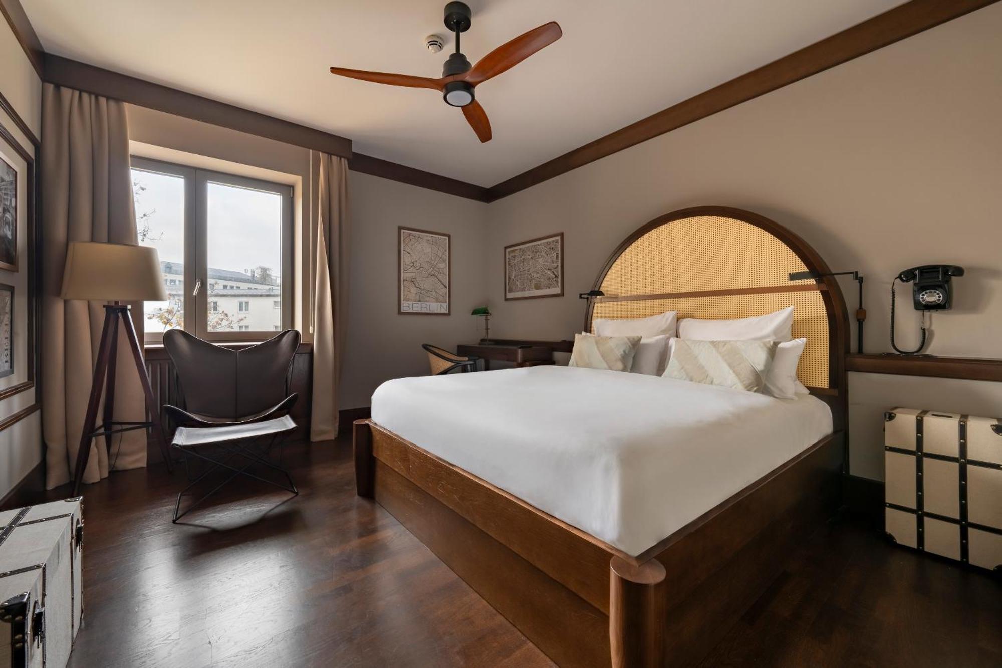 Deluxe Double Room,1628727404:JPEG