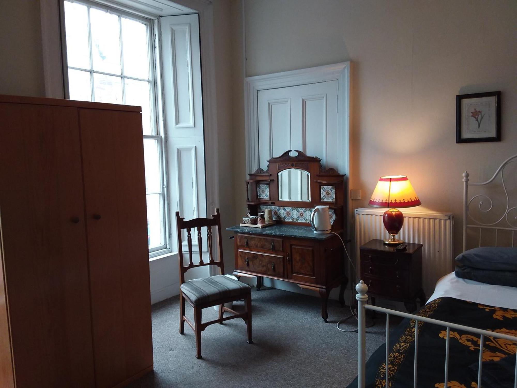 Triple Room with Private Bathroom