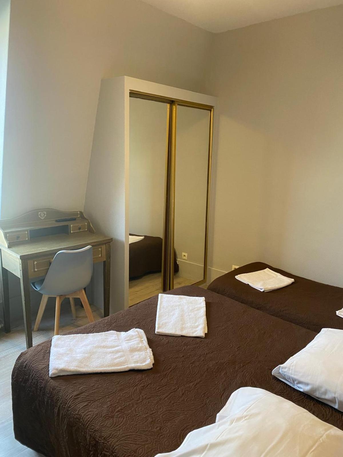Triple Room