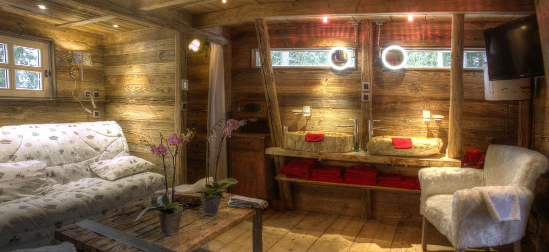 Three-Bedroom Chalet,1629785025:JPEG