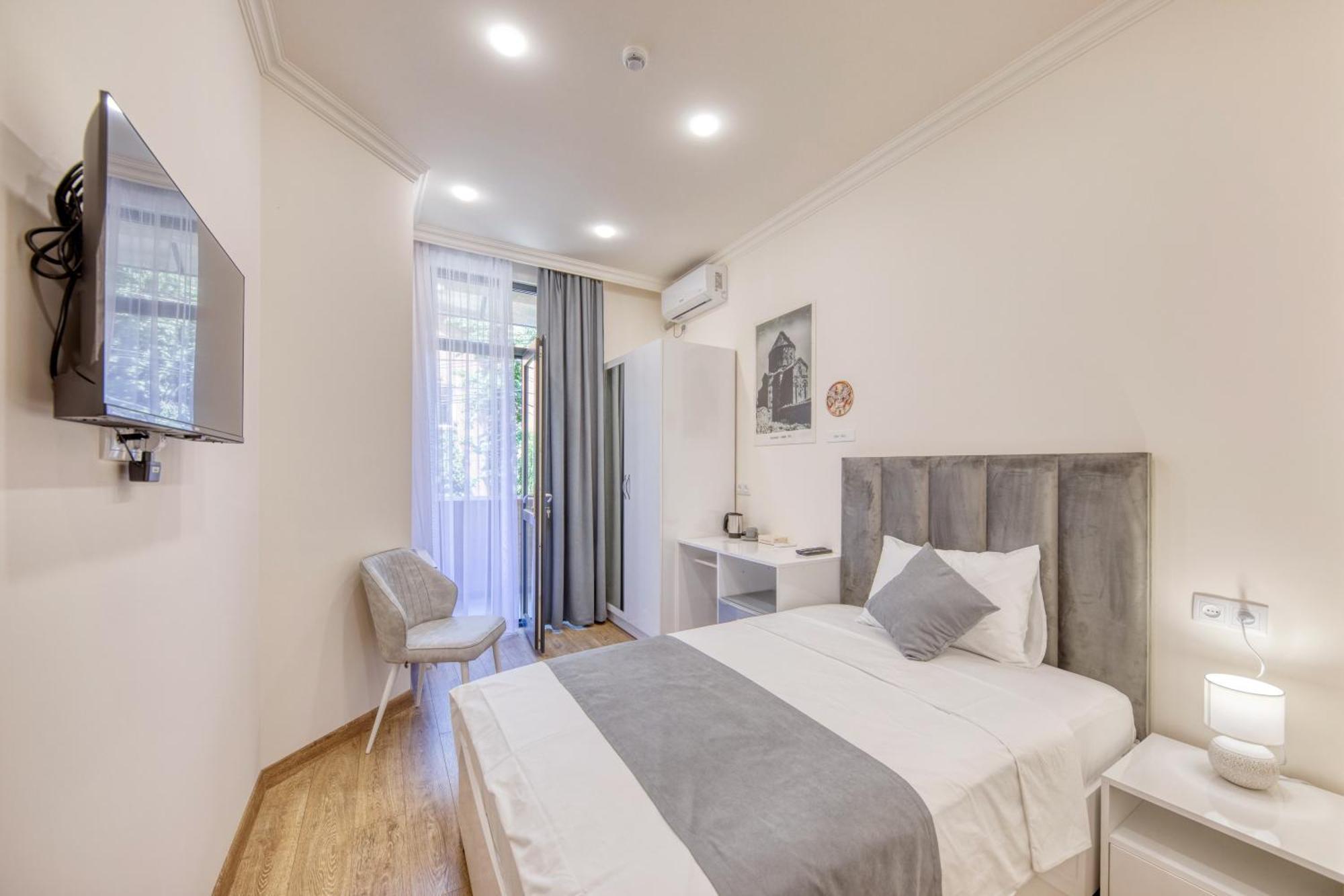 Single Room Balcony