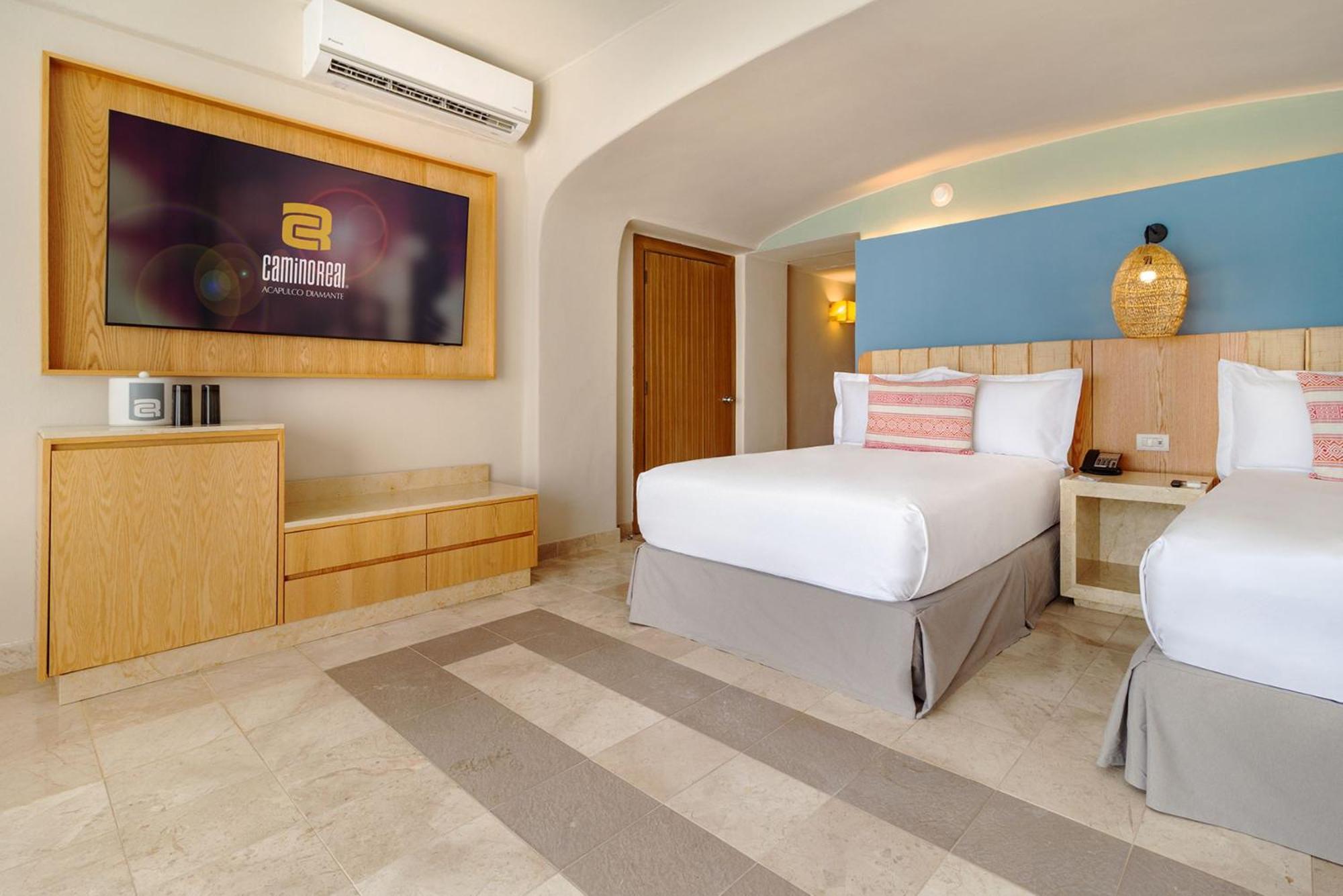 Deluxe Double Room Two Beds Sea View