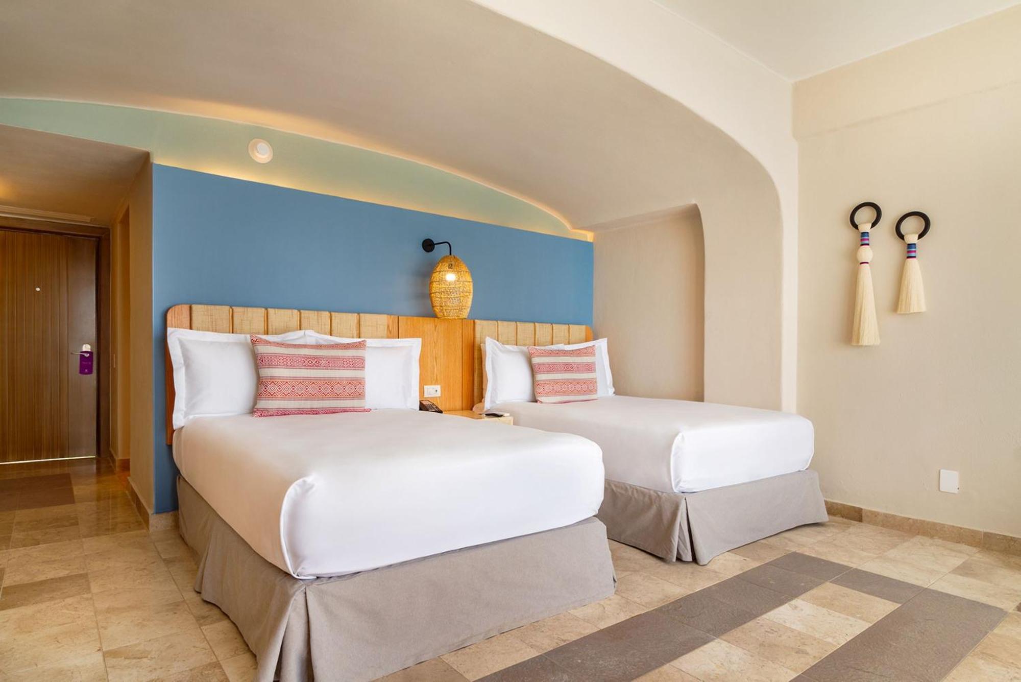 Deluxe Double Room Two Beds Sea View