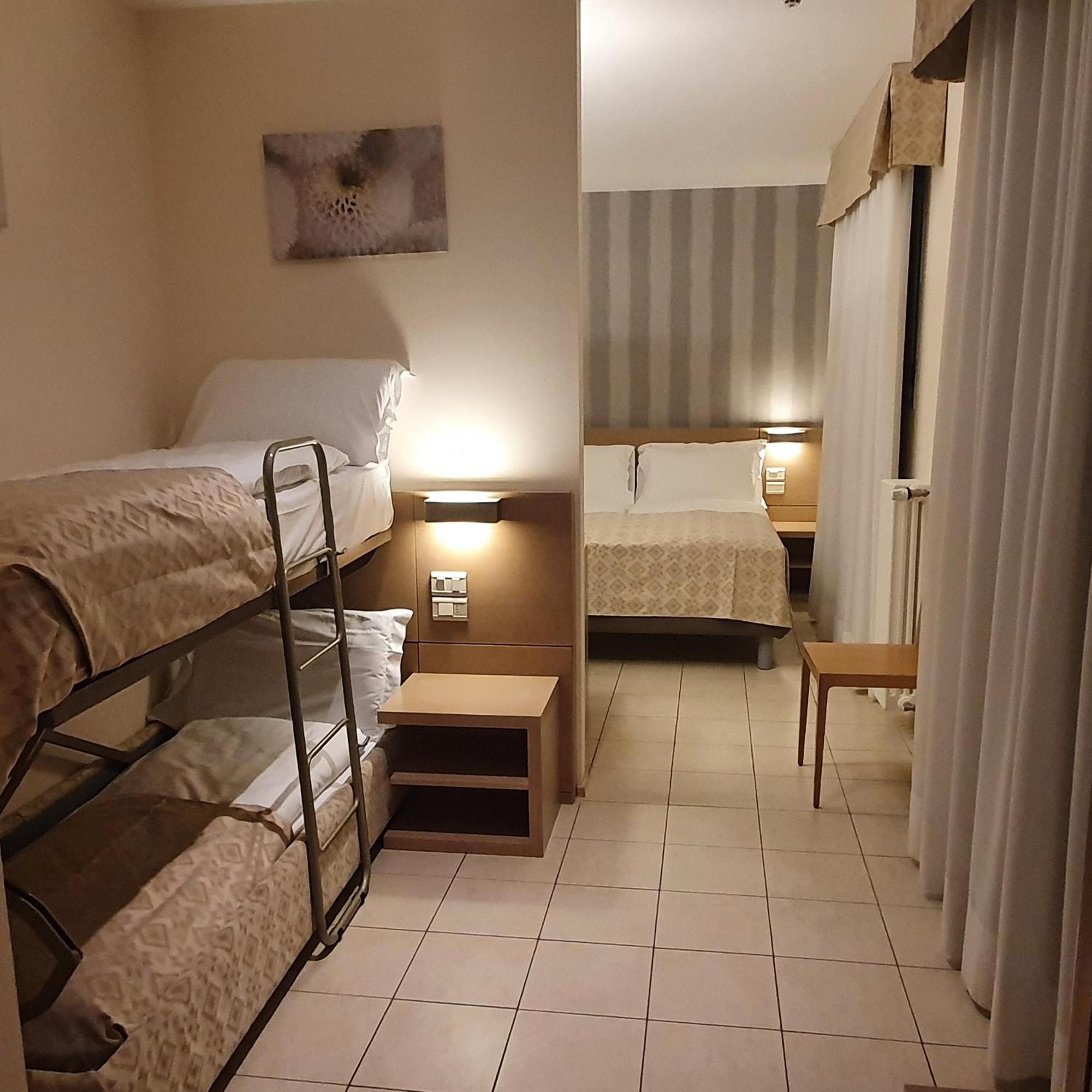 Dreibettzimmer