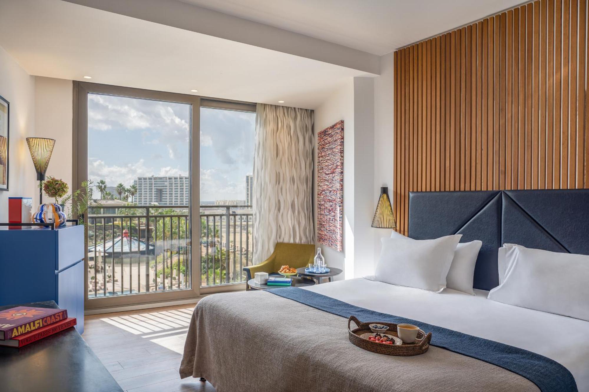Deluxe Sea View Room
