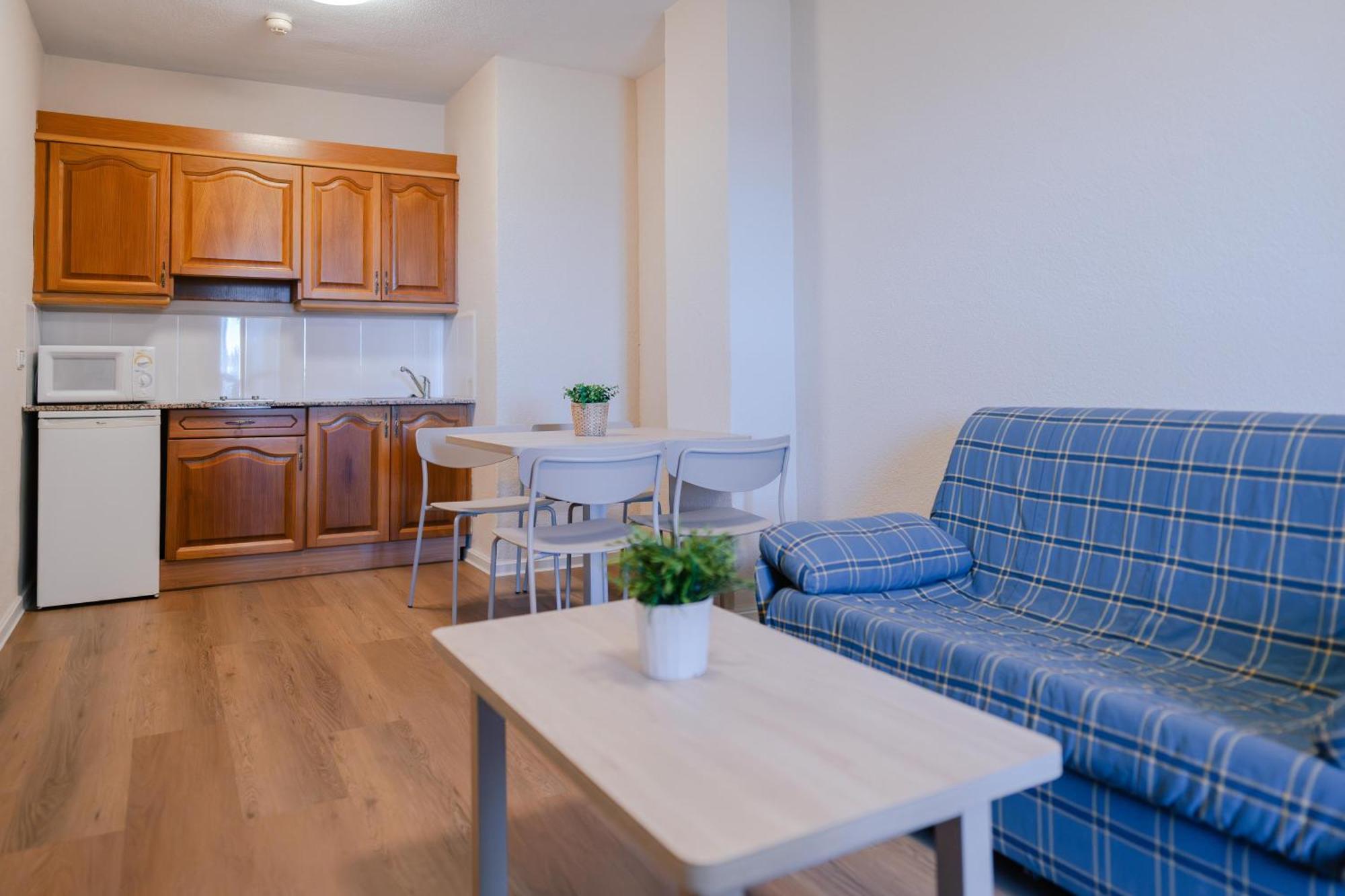 One-Bedroom Apartment Bay View