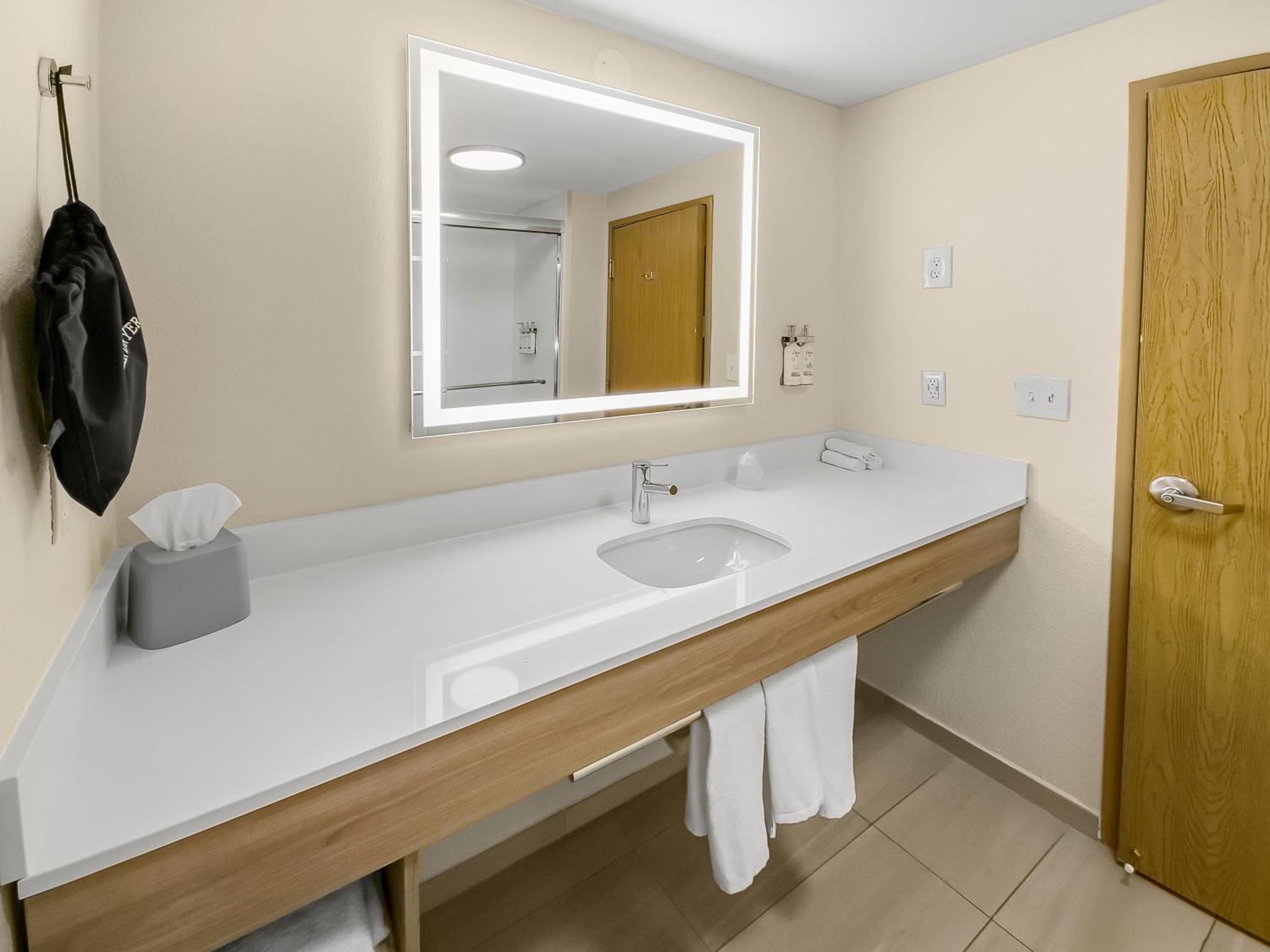 Standard King Room