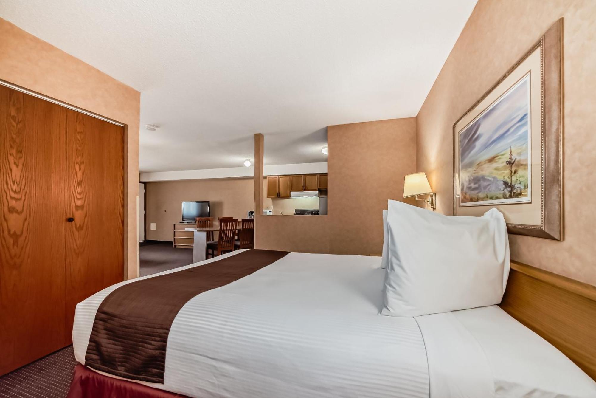 Deluxe Family Suite