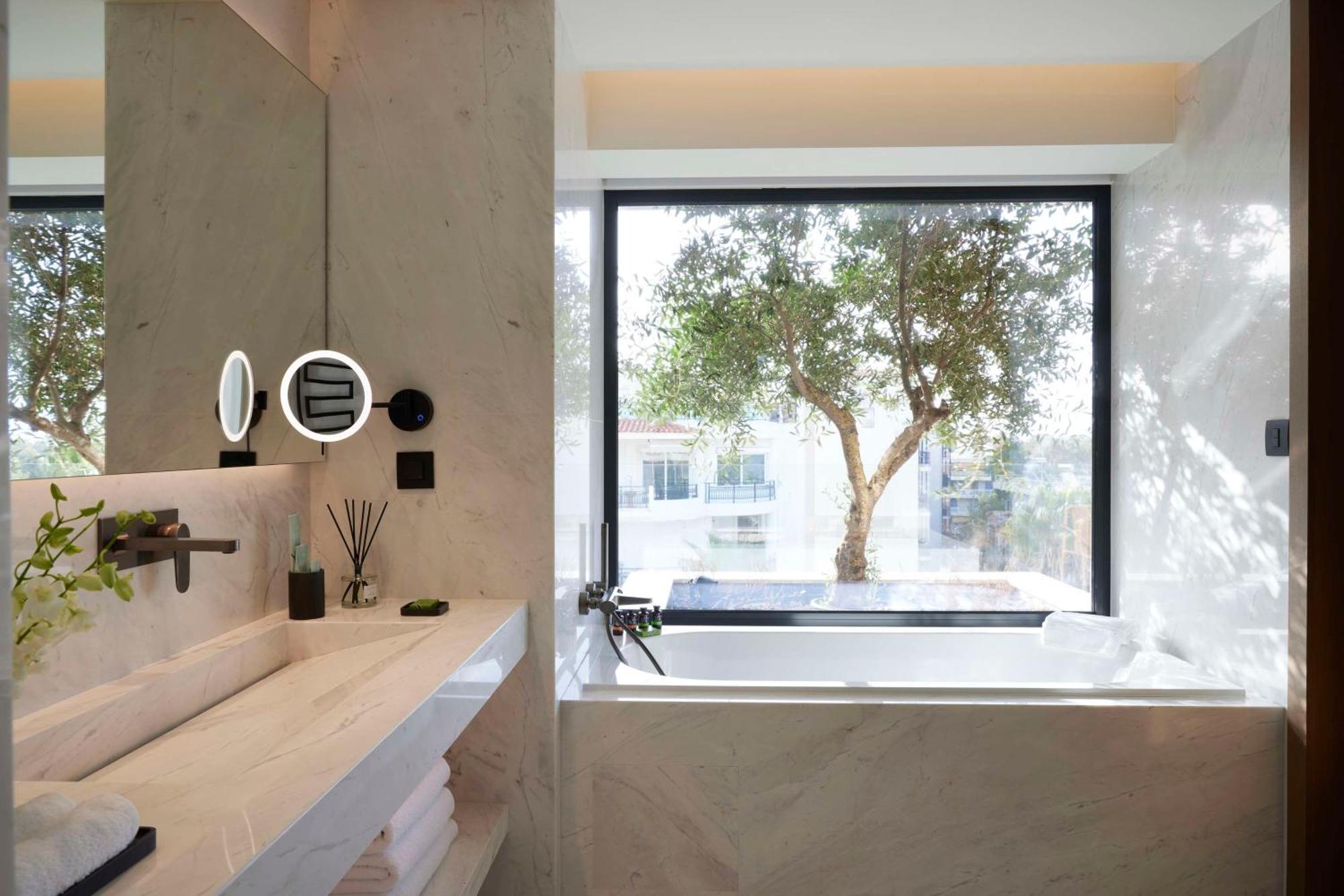 One Bedroom Suite City View