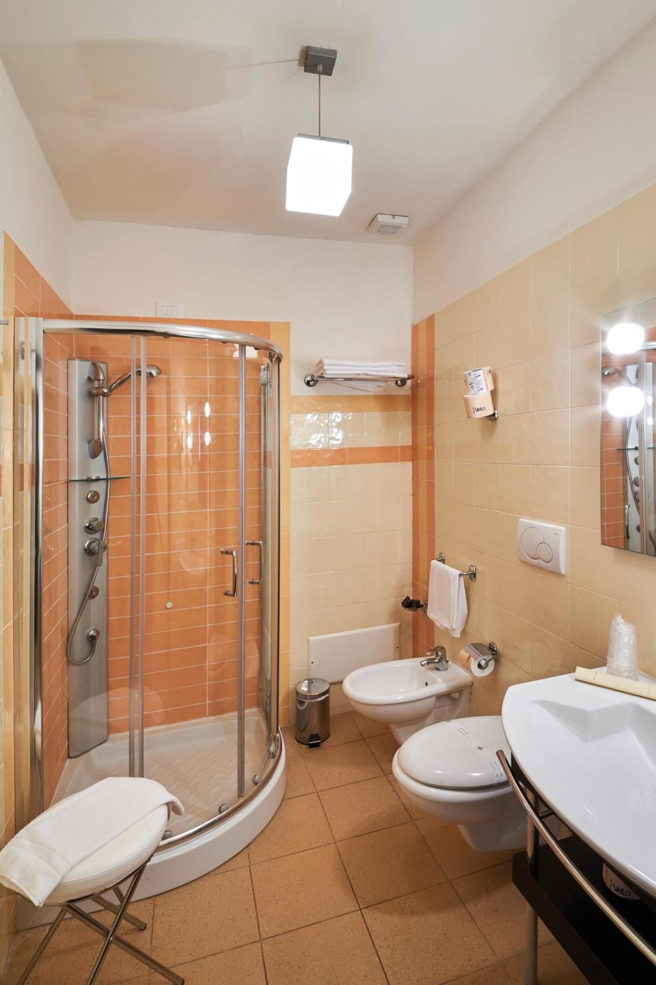 Quadruple Suite